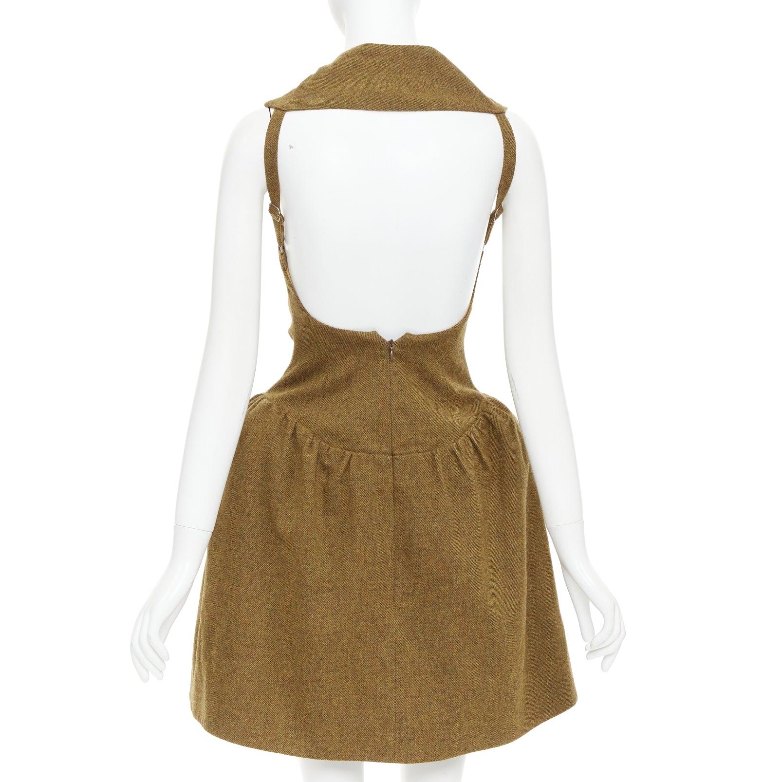 rare SHUSHU TONG Backless brown wool gold sequin fit flare dress UK6 XS
Reference: AAWC/A01449
Brand: Shushu Tong
Model: Backless
Material: Wool
Color: Brown, Gold
Pattern: Sequins
Closure: Zip
Lining: Brown Fabric
Made in: