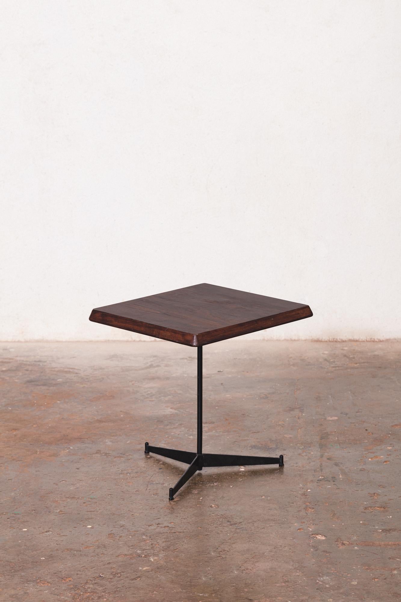 Rare Side Table by Carlo Hauner For Sale 1