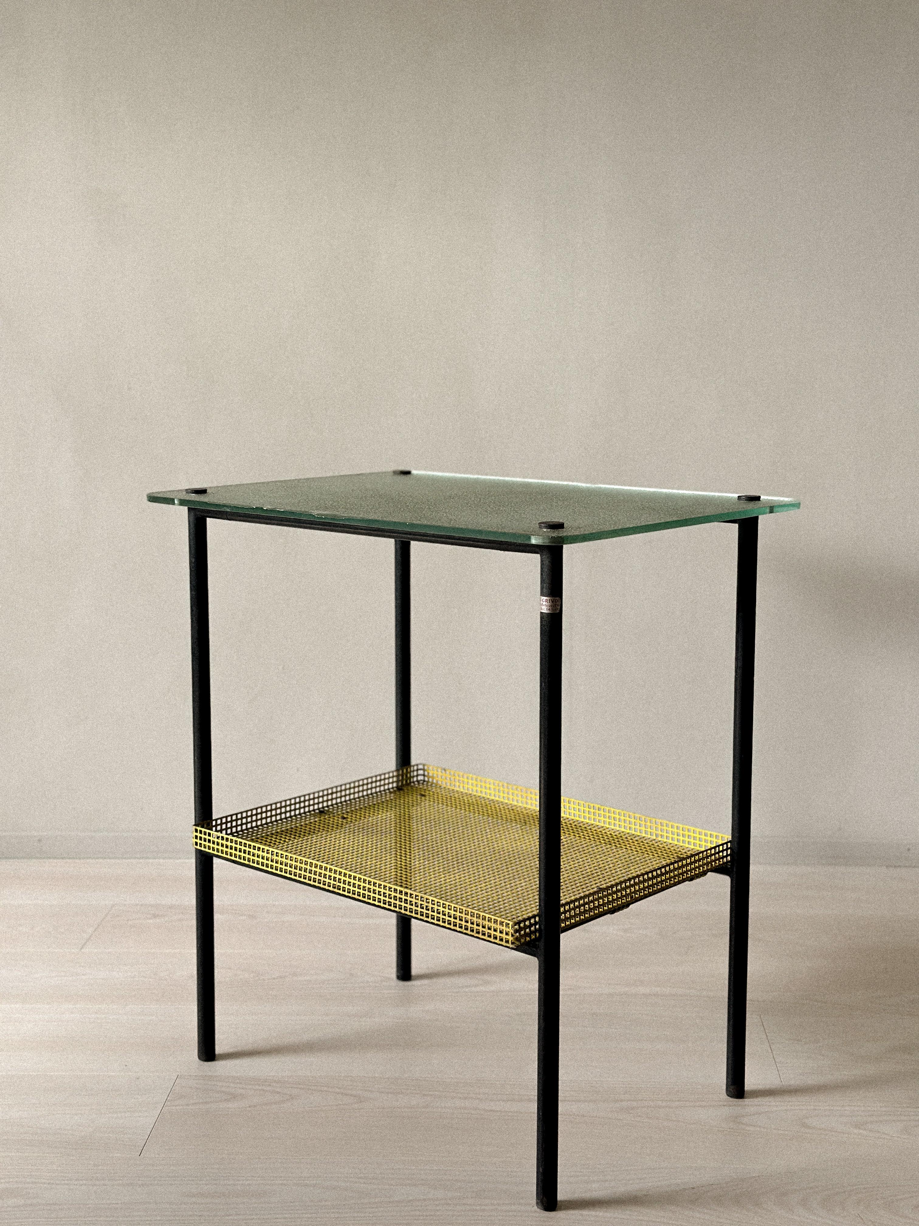 Mid-Century Modern Rare table d'appoint de Paul Grivois, verre et métal St-Gobain, France, C.C. en vente