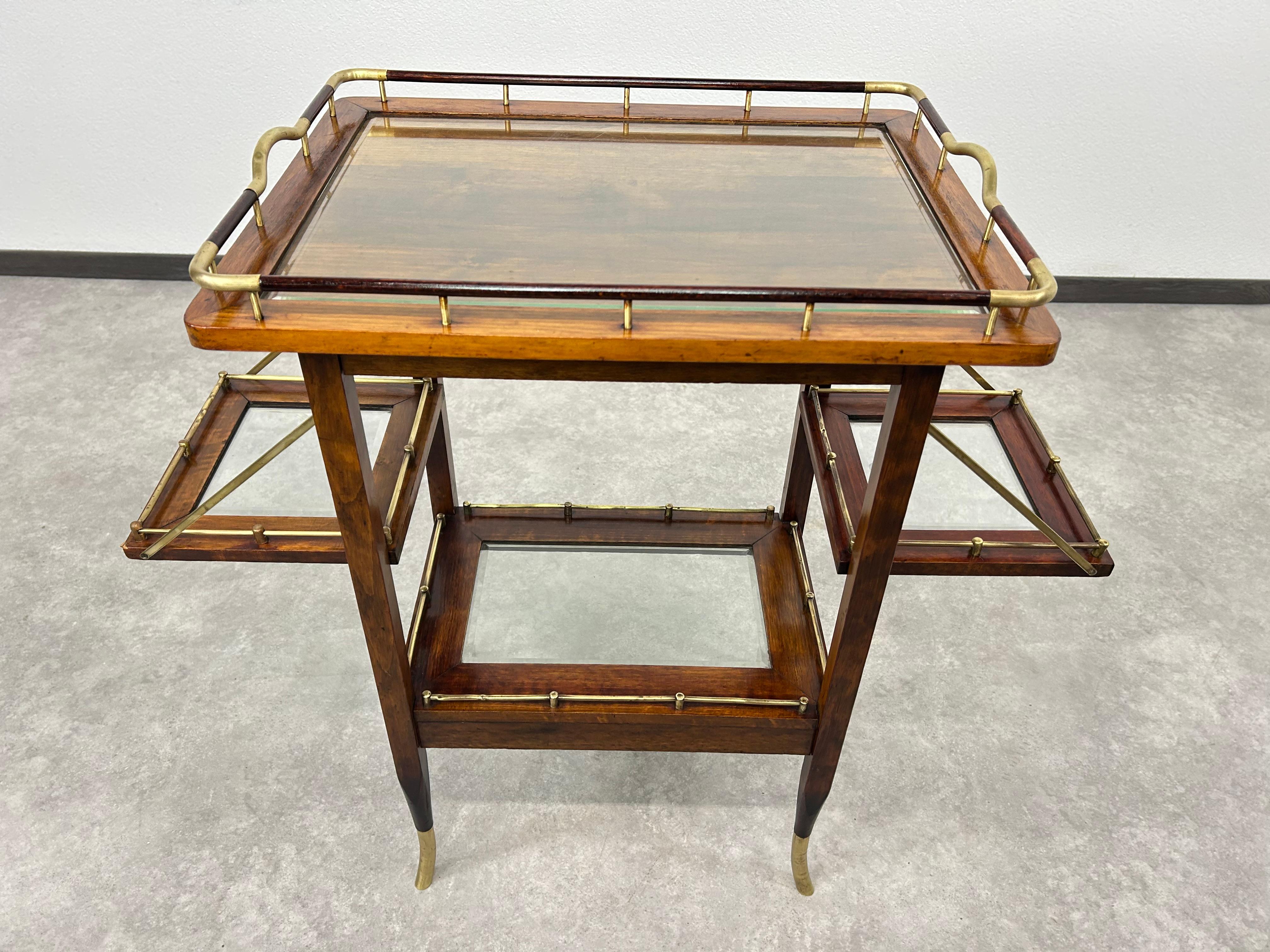 Raro tavolino con vassoio di Portois & Fix Viena In condizioni ottime in vendita a Banská Štiavnica, SK