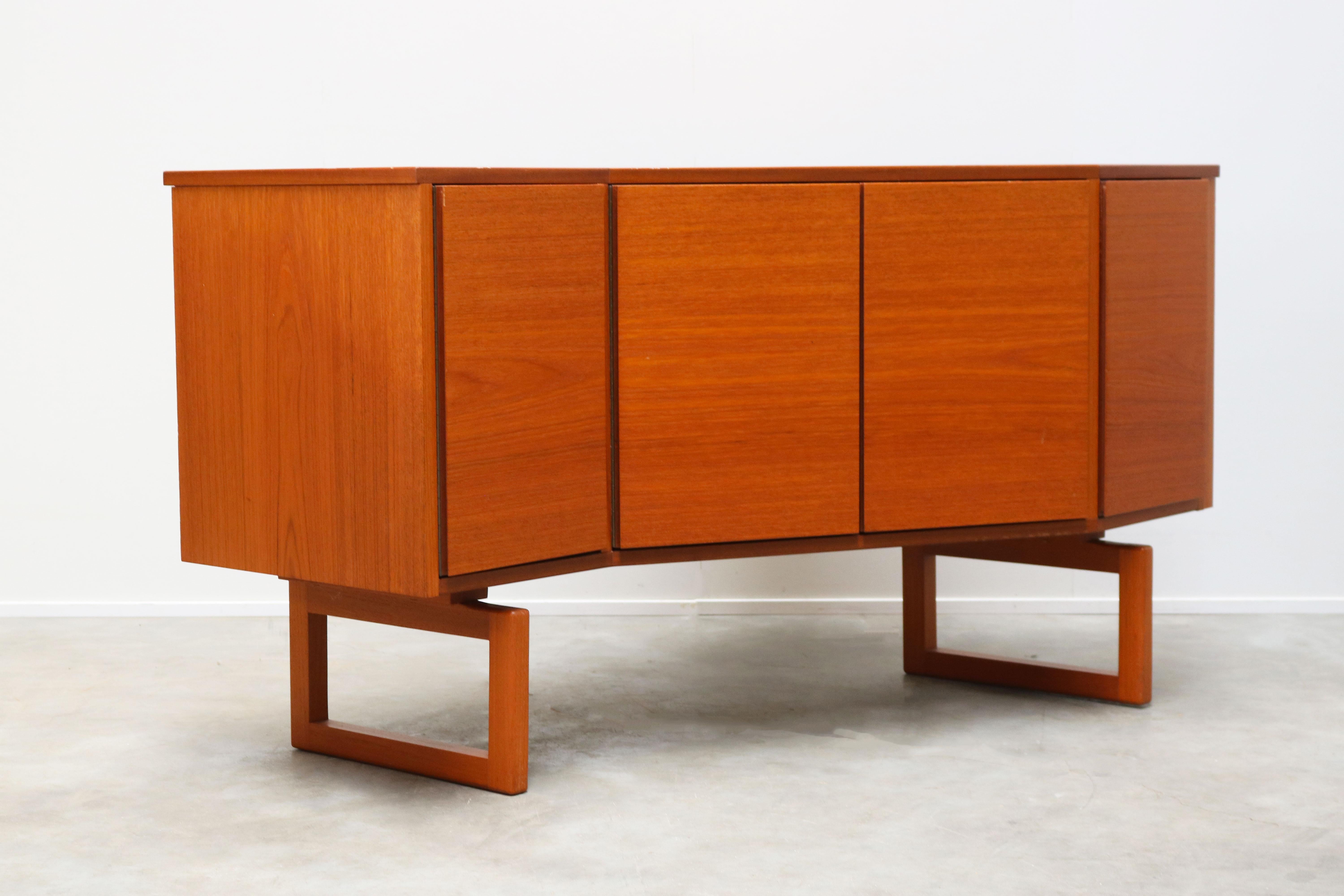 Rare Sideboard / Corner Cabinet in Teak by Arne Hovmand Olsen for Mogens Kold 8