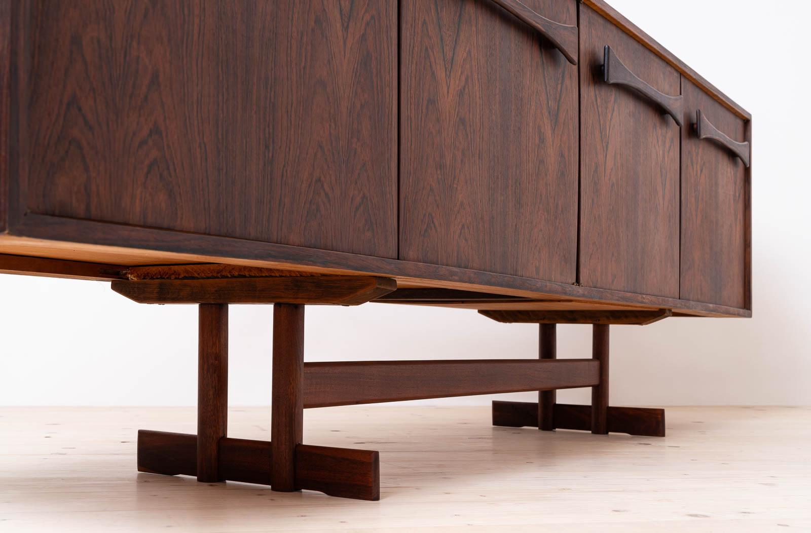 Rare Sideboard from Novo Rumo, Brasil, Francesco Scapinnelli, 1960s For Sale 6