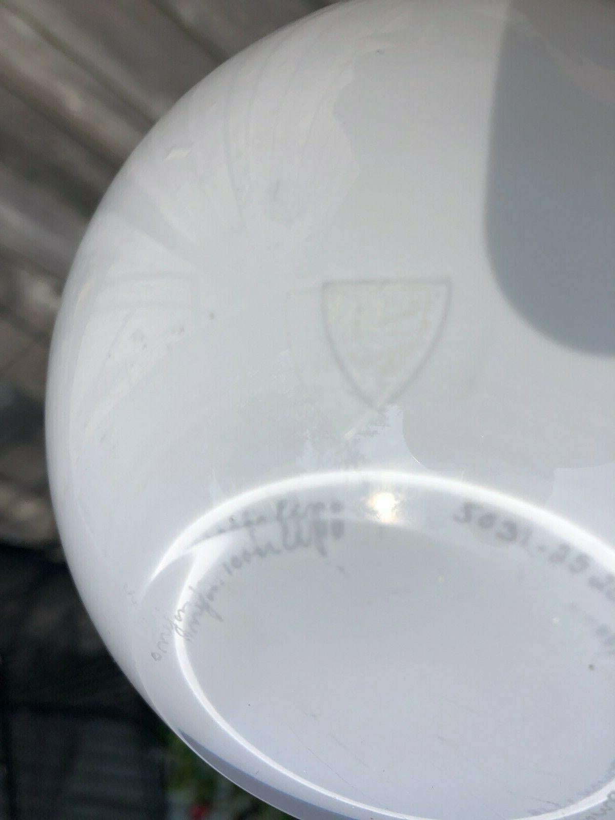 Fine XX secolo Raro vaso in vetro bianco firmato Anne Nilsson per Orrefors Expo in vendita