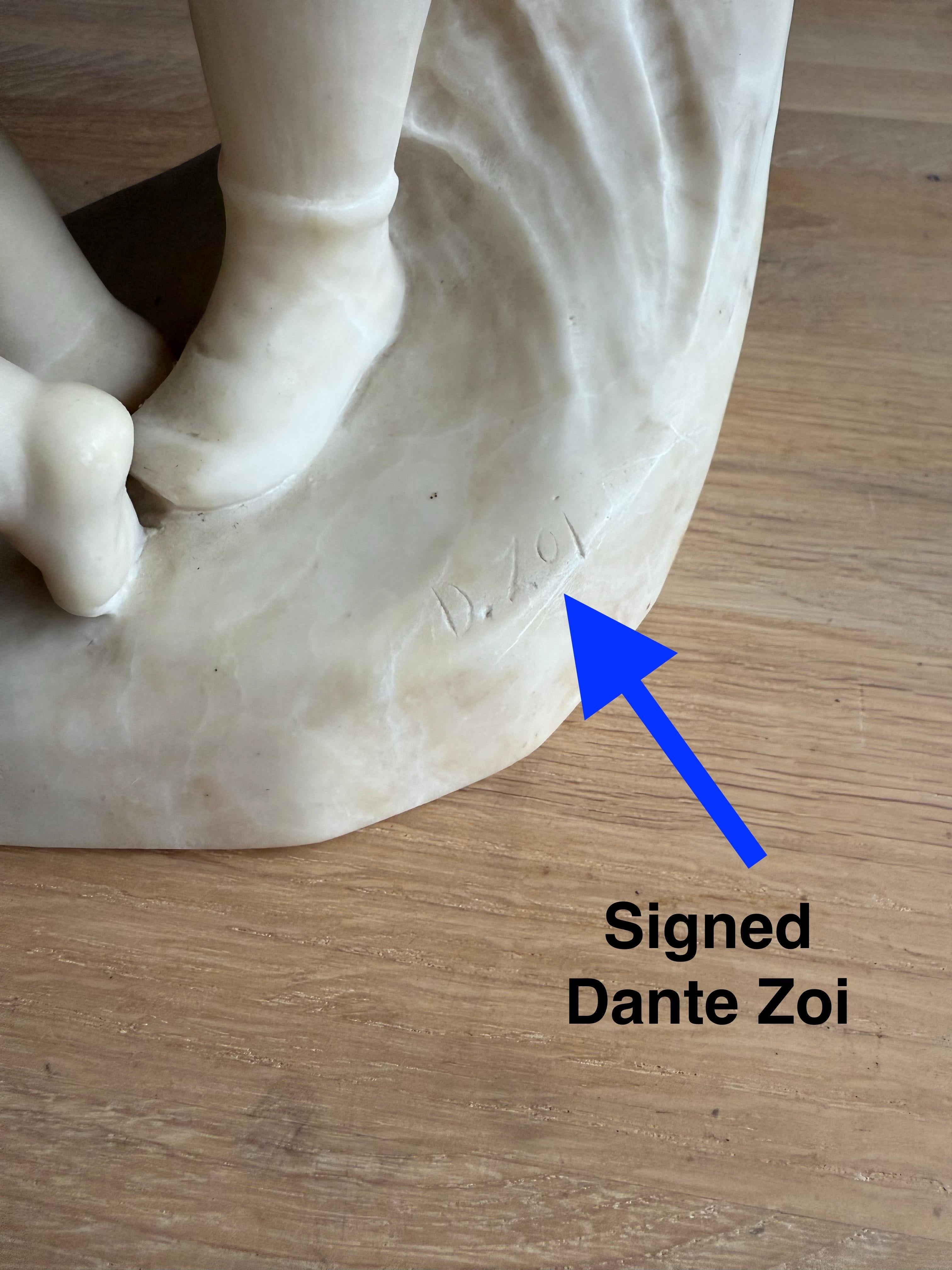Alabastro Rara scultura in alabastro di due bambini firmata da Dante Zoi, Italia, circa 1920 in vendita