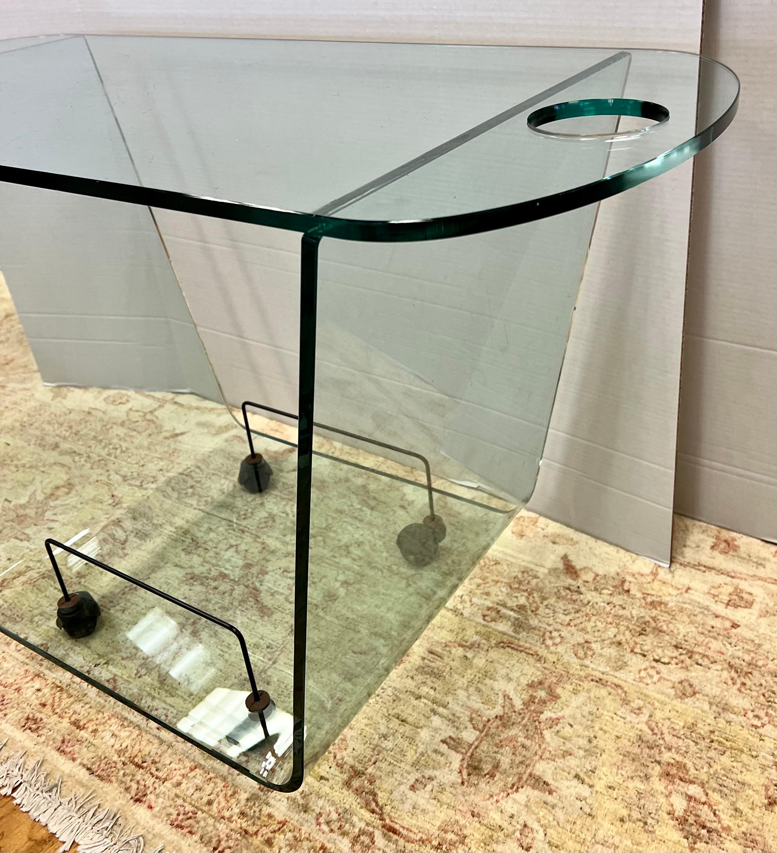 Rare Signed Fiam Italy Floating All Glass Bar Cart Dry Bar Trolley Made in Italy In Good Condition In West Hartford, CT