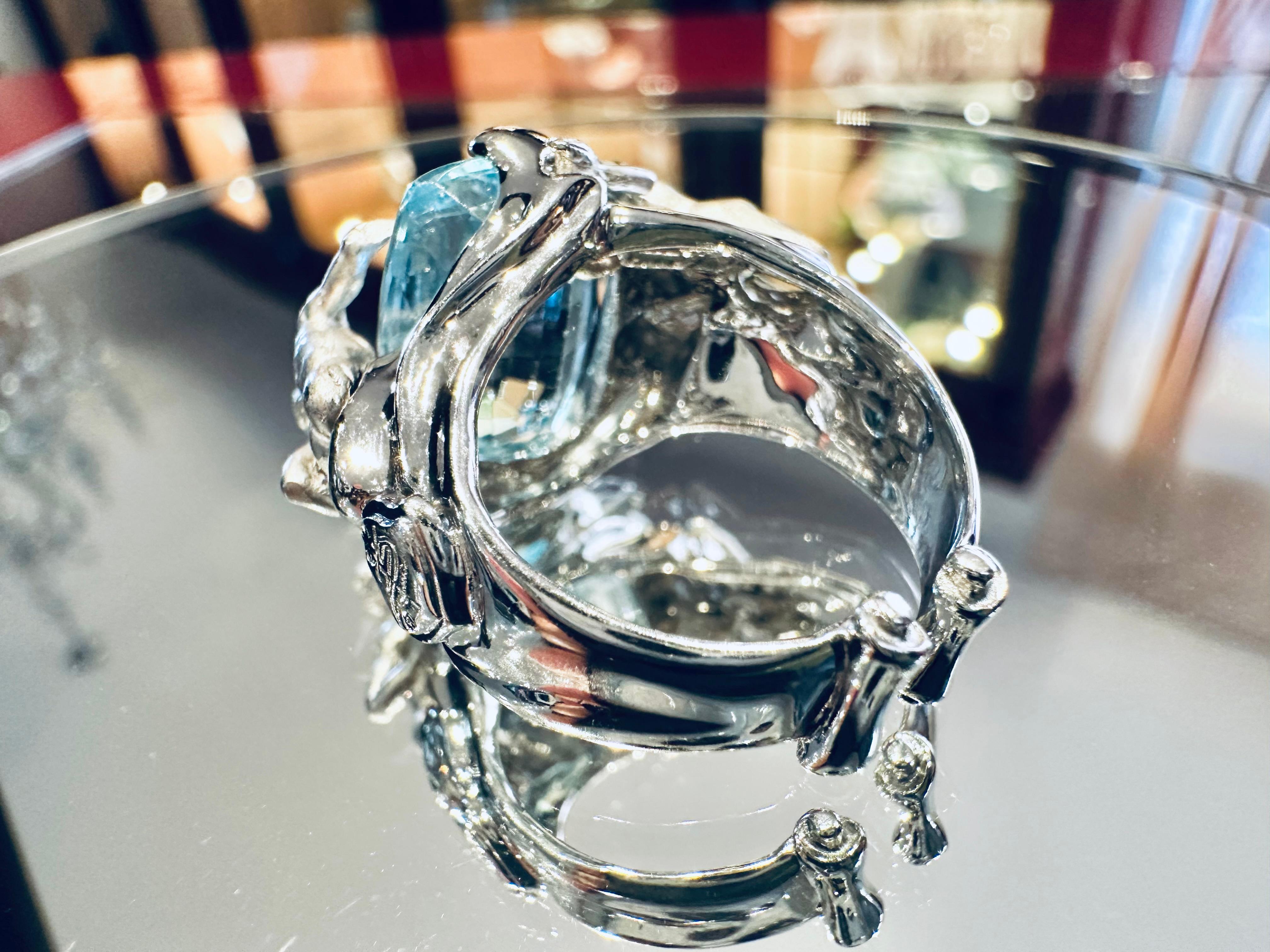 Emerald Cut Rare Signed Ivo Spina Sculptural Ring in 18kt White Gold with Blue Topaz in vendita