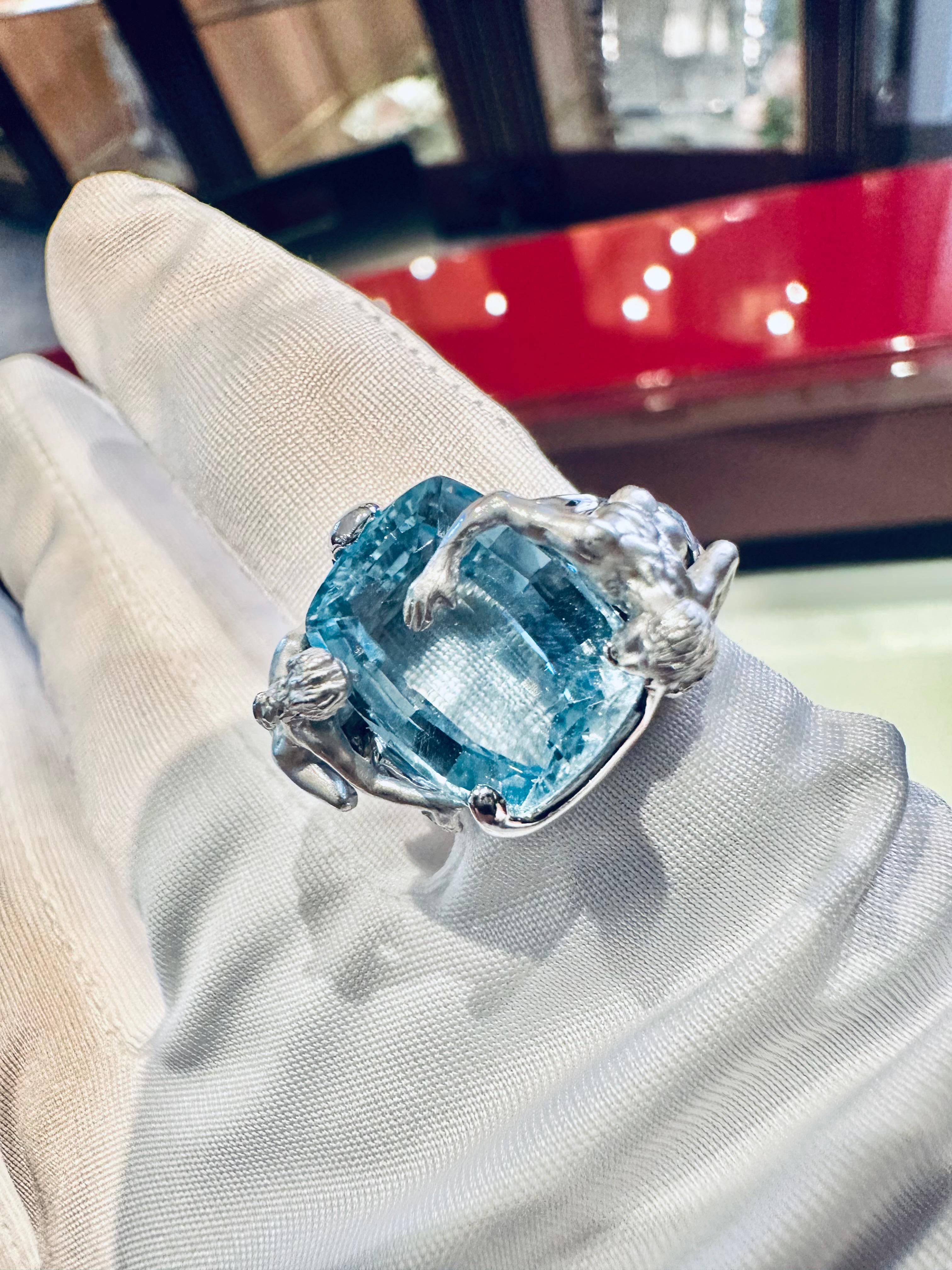 Rare Signed Ivo Spina Sculptural Ring in 18kt White Gold with Blue Topaz in vendita 4