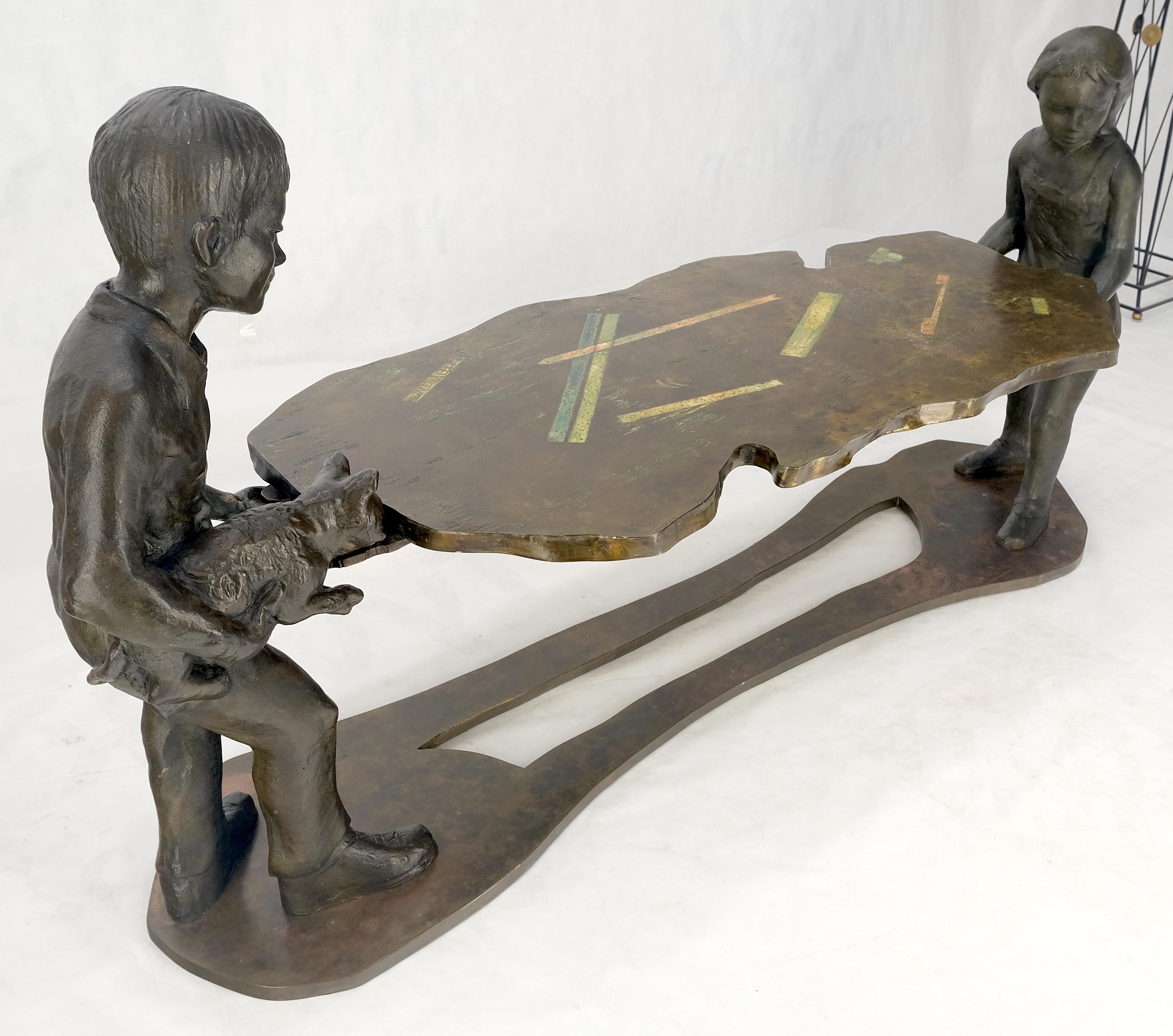 Laiton Rare table basse sculptée «Generation » signée Philip & Kelvin Laverne, vers 1970 en vente