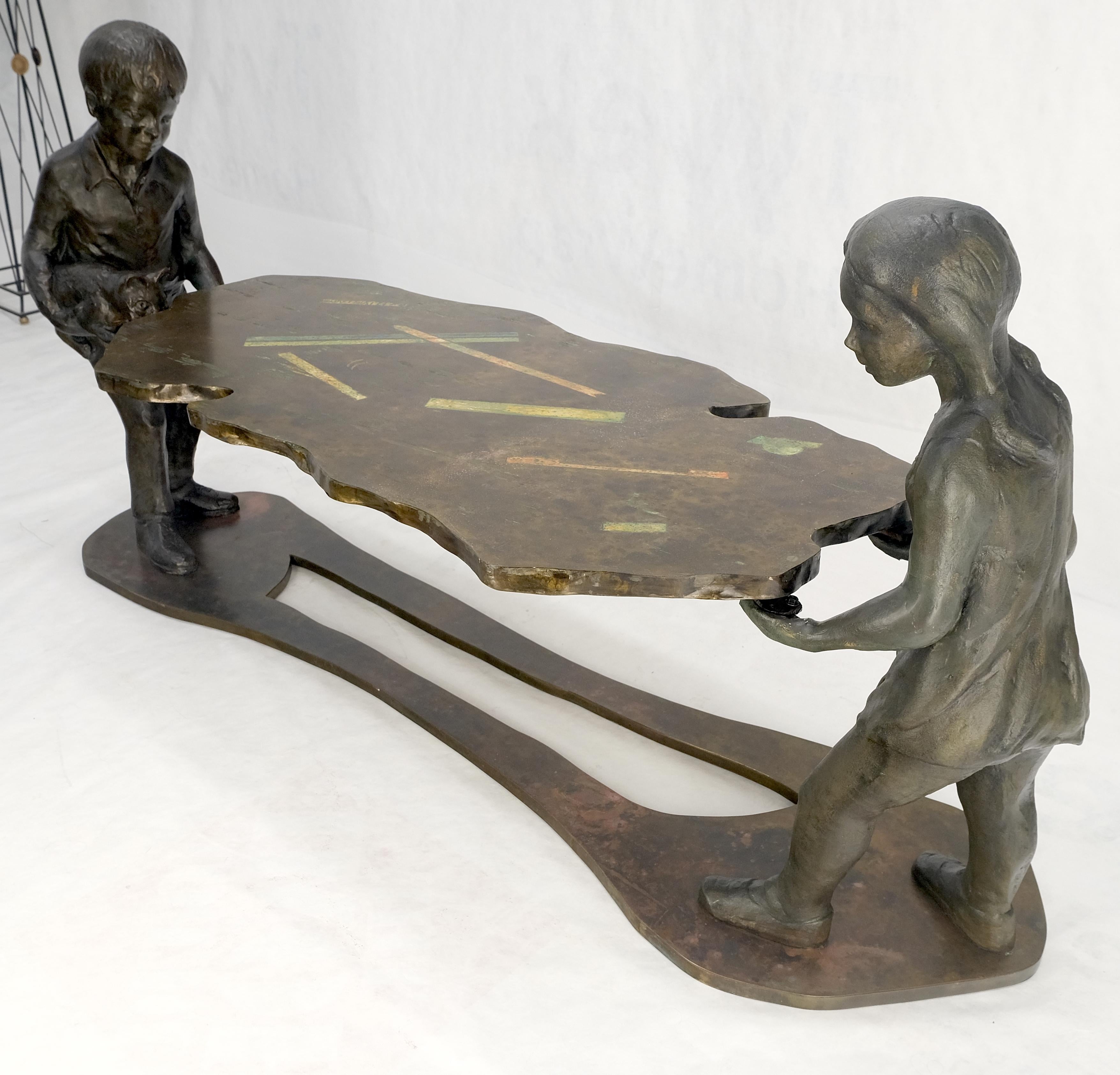 Rare table basse sculptée «Generation » signée Philip & Kelvin Laverne, vers 1970 en vente 1