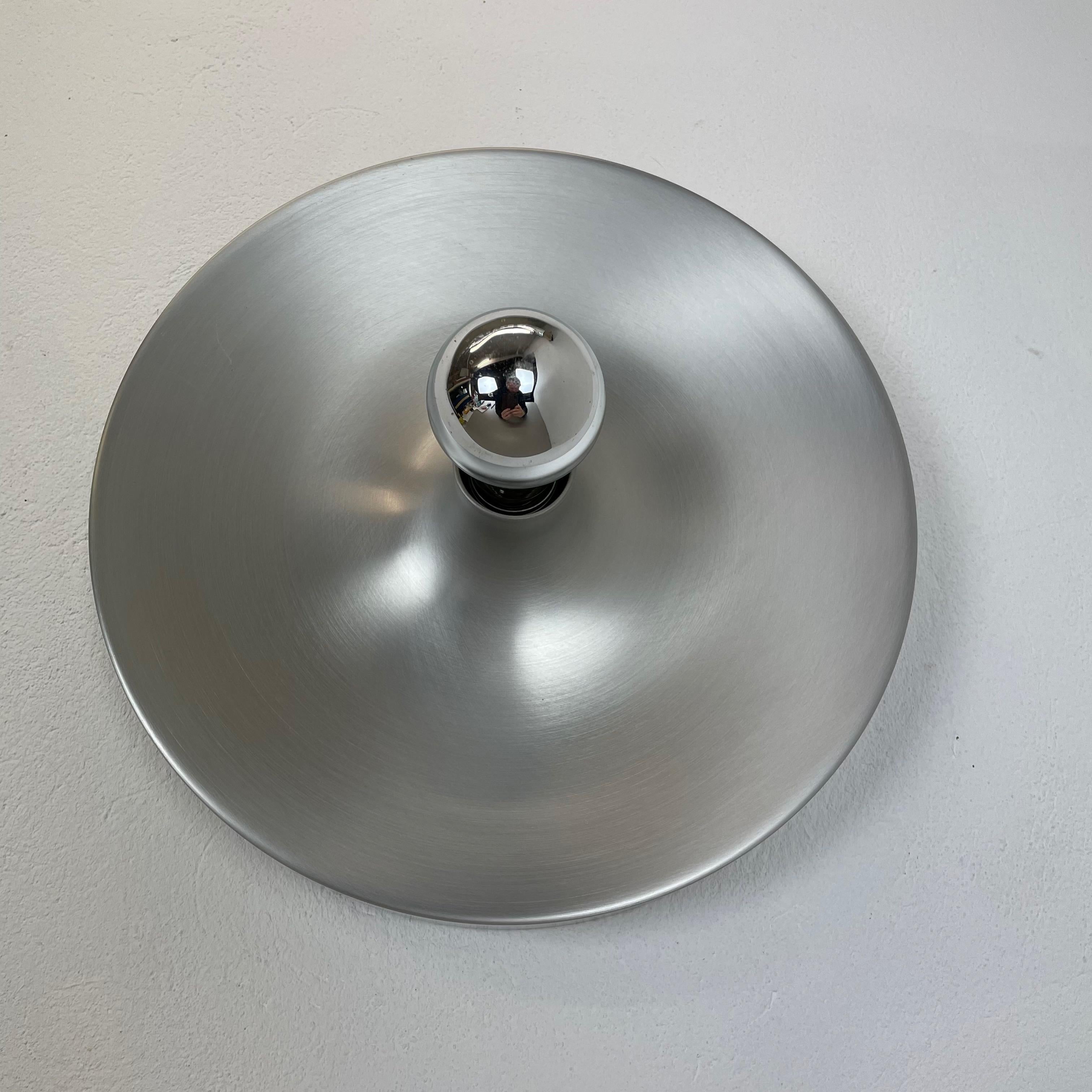 Rare Silver 1970s Charlotte Perriand Style Disc Wall Light by Staff, Germany In Good Condition In Kirchlengern, DE