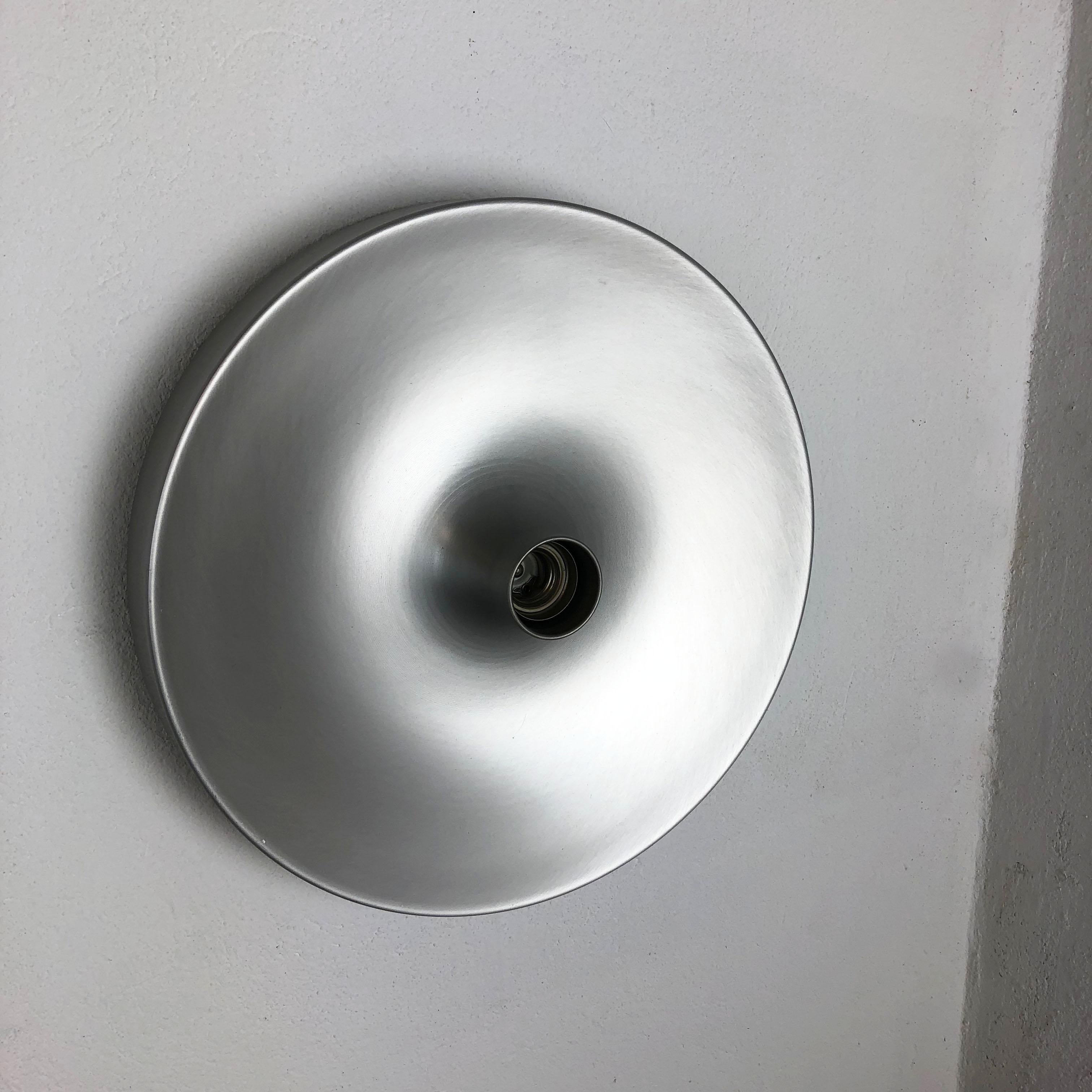 Article:

Wall light sconce


Producer:

Staff lights



Origin:

Germany



Age:

1970s




Original 1960s modernist German wall light made of solid metal. This super rare wall light was produced in the 1960s by Staff