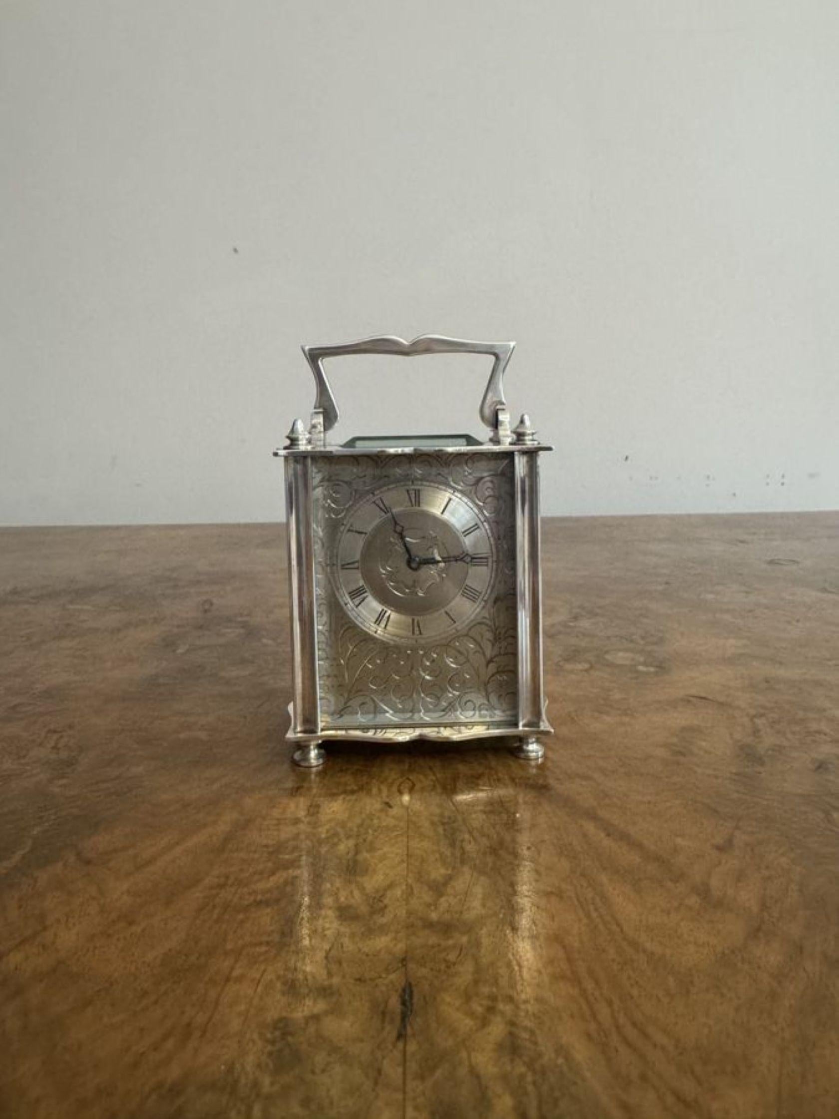 Seltene silberne Halle markiert Miniatur-Kutsche Uhr, mit einem silbernen Gehäuse mit einem verzierten silbernen Zifferblatt, römische Ziffern und Original-Zeiger, mit einem acht Tage Bewegung, abgeschrägten Rand Glas mit einem geformten massiven