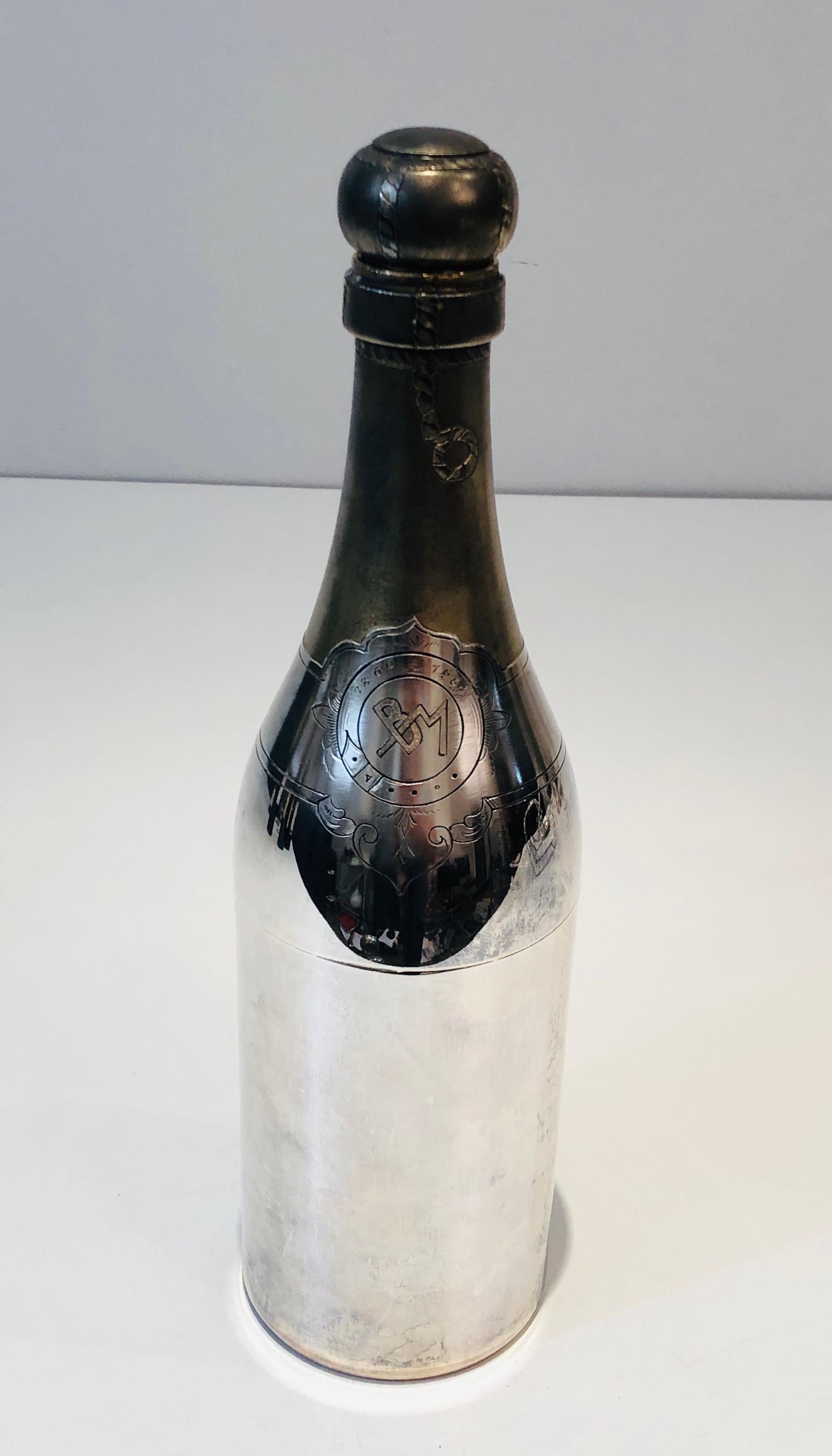 Seltener versilberter und messingfarbener Shaker, der eine Champagnerflasche präsentiert, französisch, um im Angebot 7