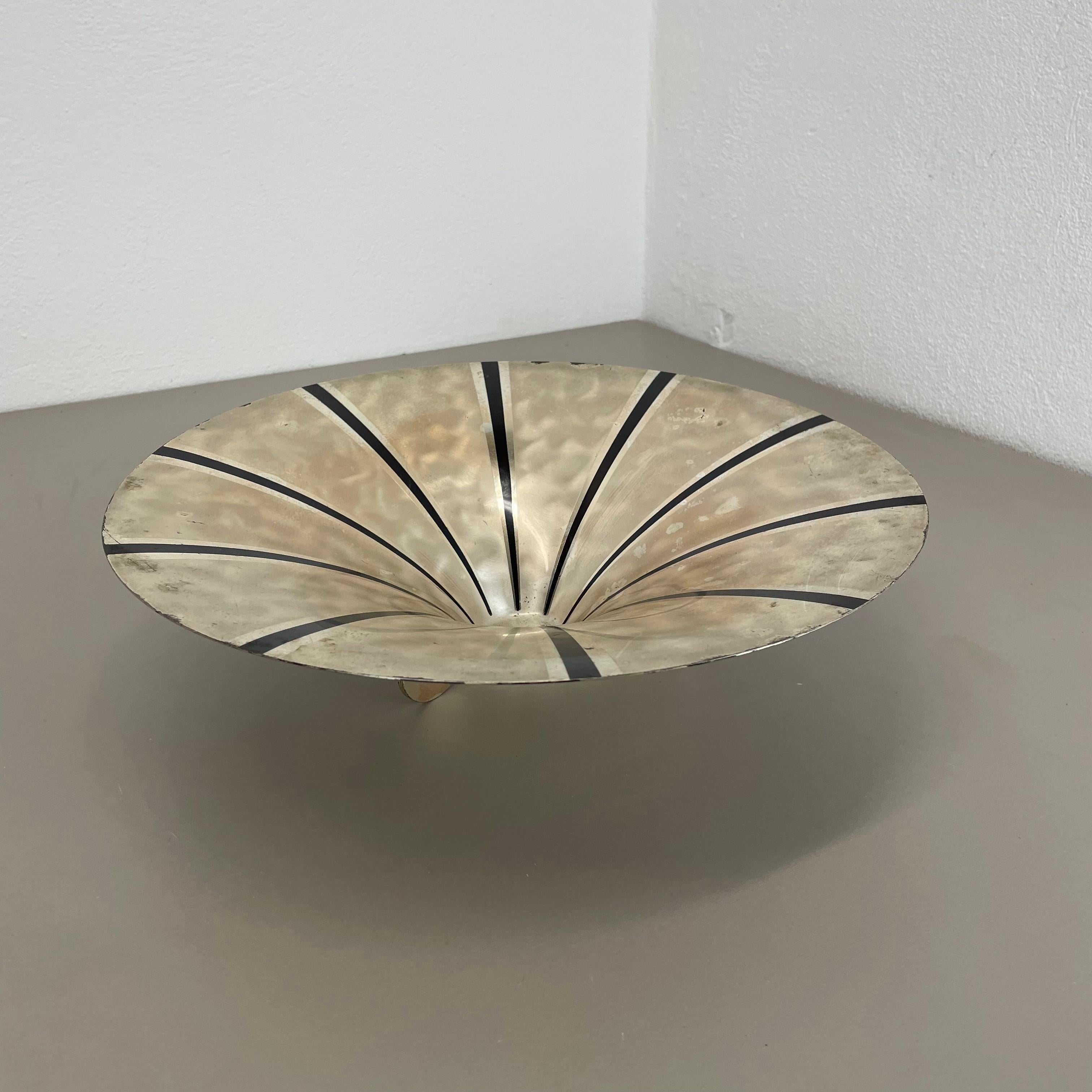 Metal Rare Silver Plated Bauhaus Art Deco Shell Bowl by WMF Ikora, Germany 1930s For Sale
