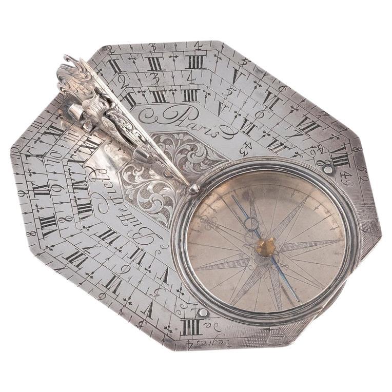 Rare cadran solaire et boussole de poche en Silver par Michael Butterfield Paris Circa 1700