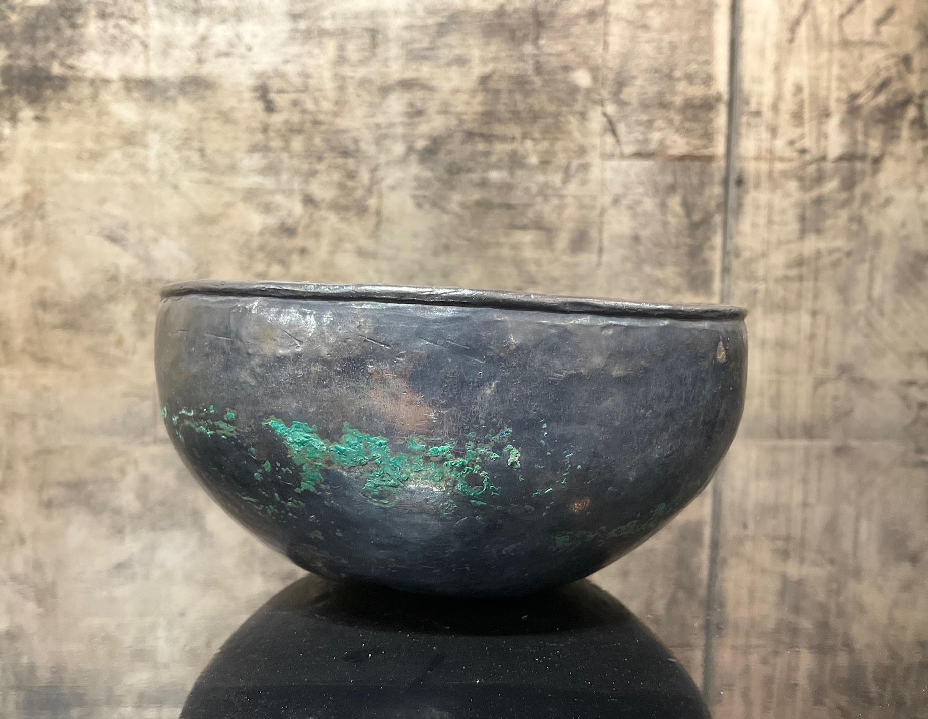 Raro cuenco ritual de plata - Reino de Sukhothai, Siglos XI-XIII en Bueno estado para la venta en Fukuoka, JP