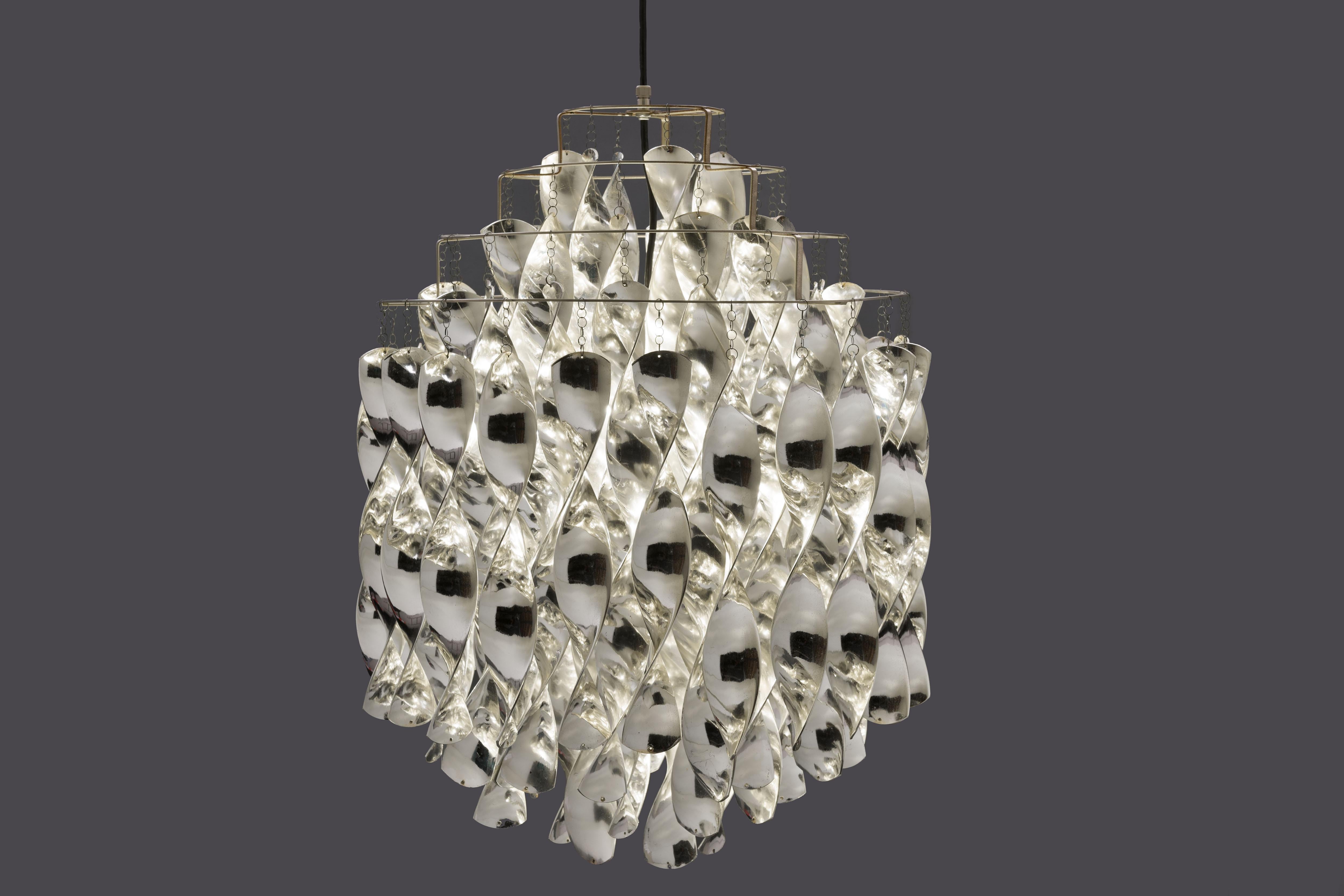 Vintage pendant model SP01 'Spiral lamp' by Danish Designer Verner Panton by 1st manufacturer J. Lüber, Switzerland, 1970s. 
Verner Panton designed the 'Spiral series' in 1969 that can be regarded as a further development of the iconic Fun series
