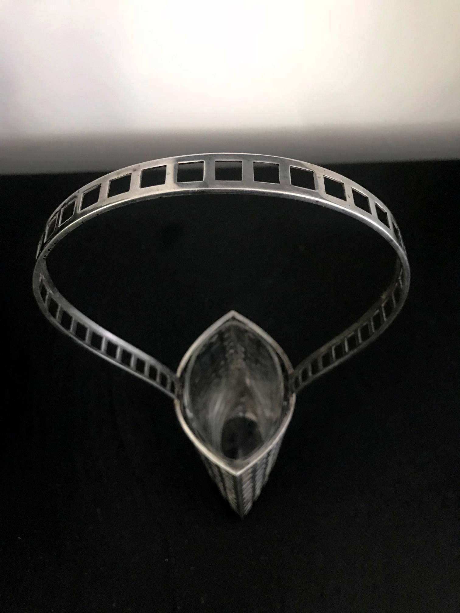 Raro jarrón de plata con inserto de cristal de Josef Hoffmann para Wiener Werkstätte en venta 1