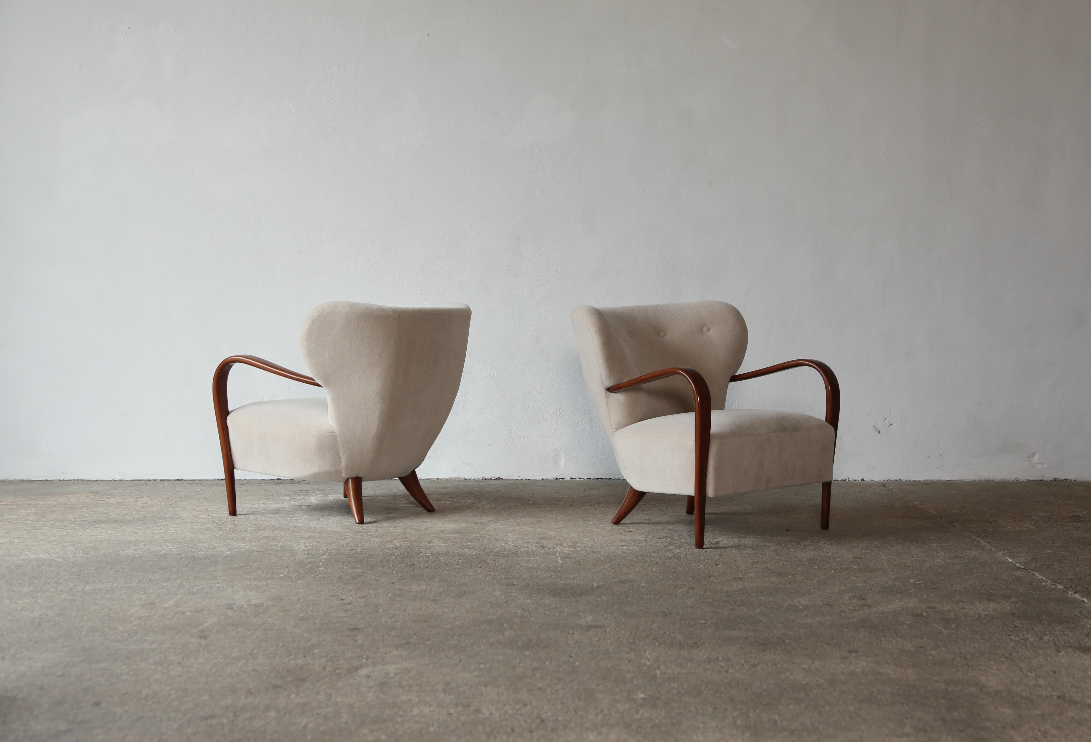 Mid-Century Modern Rare Silvio Cavatorta Lounge Chairs, Italy, 1940s