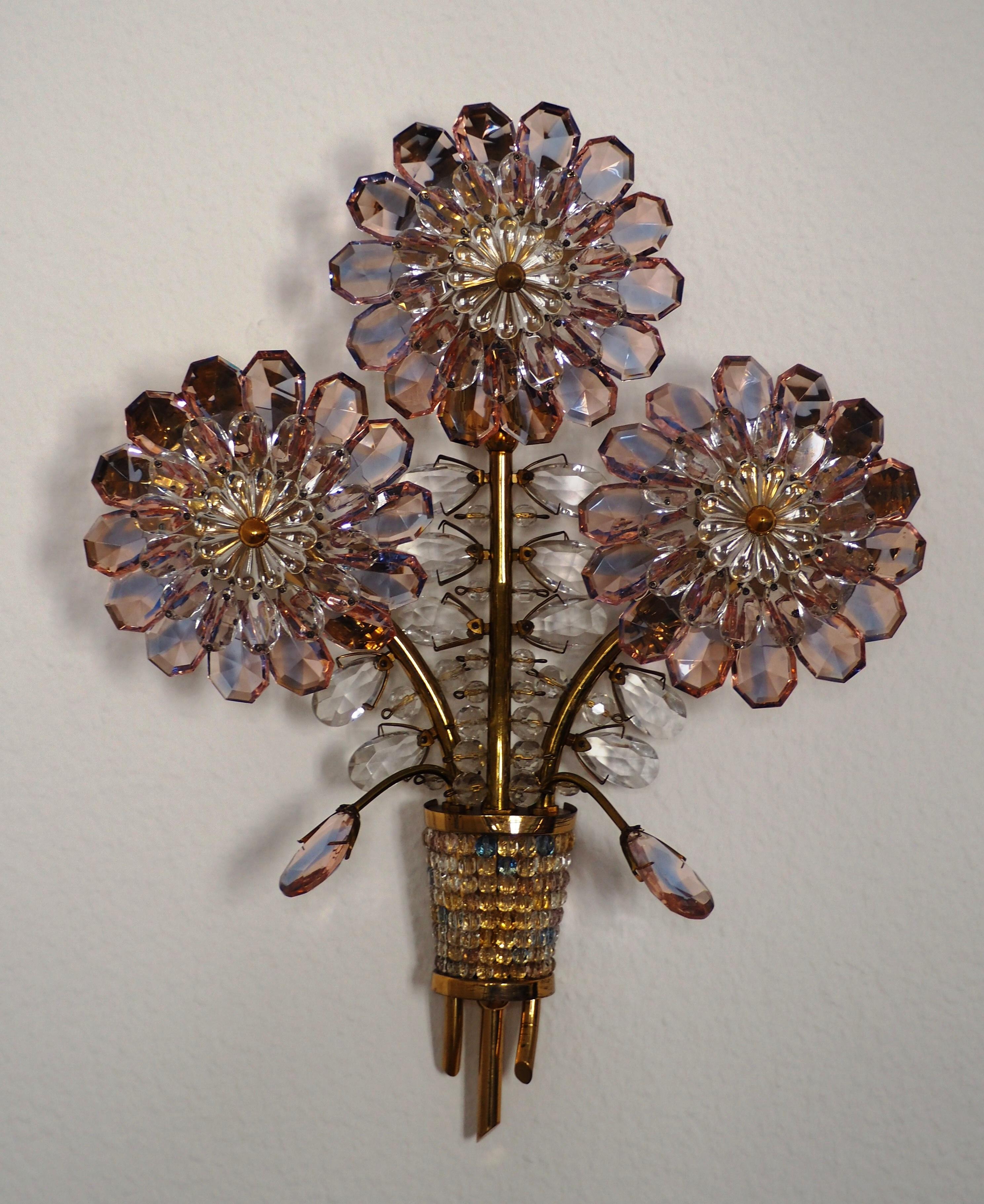 Rare Single Amethyst Wall Sconce, Attributed to Lobmeyr, Bagues Style In Good Condition In Wiesbaden, Hessen