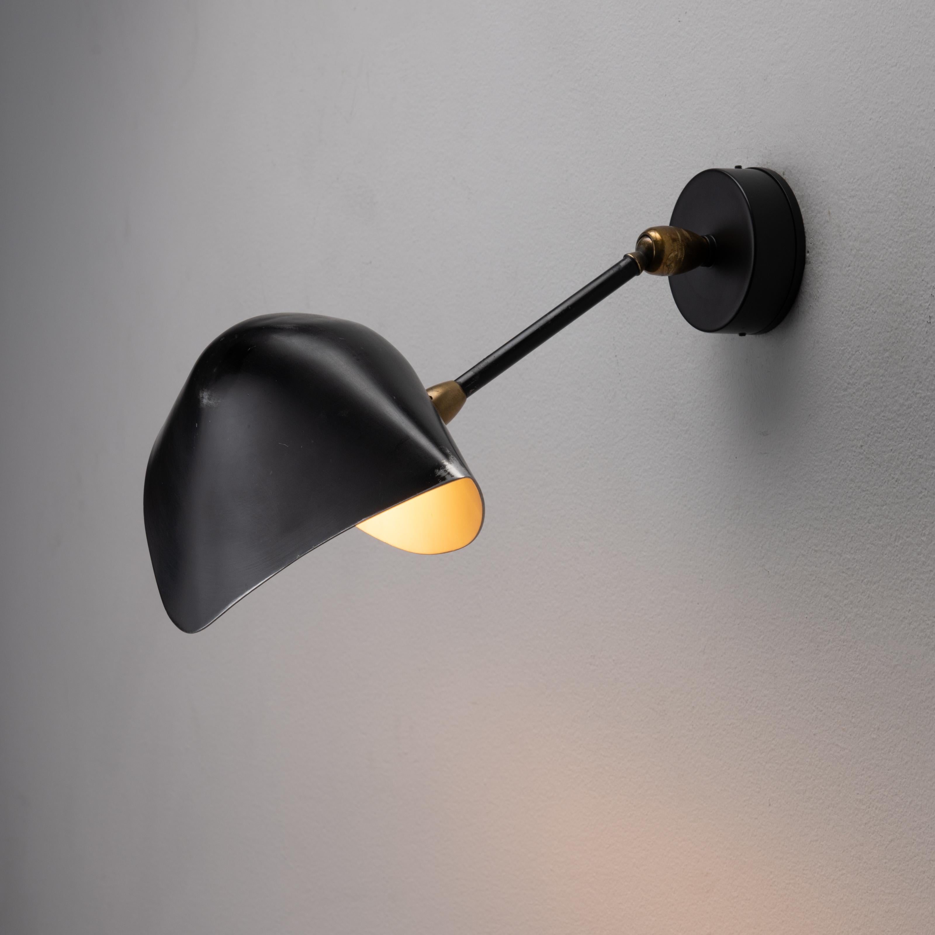 Rare Single Wall Sconce Attributed to Serge Mouille In Good Condition For Sale In Los Angeles, CA