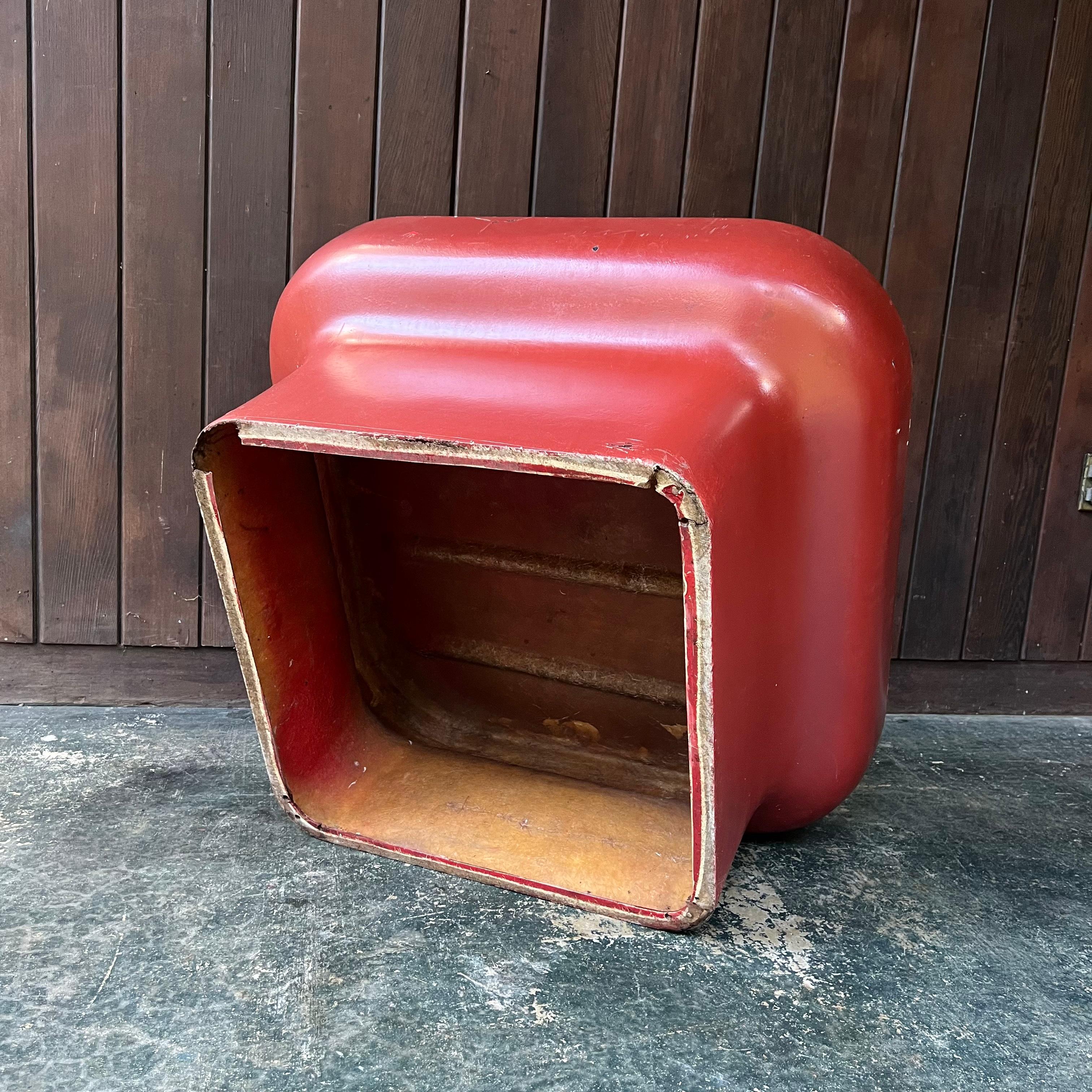 Vetroresina Raro tavolo basso Sintoform Architectural Fiberglass Los Angeles California in vendita
