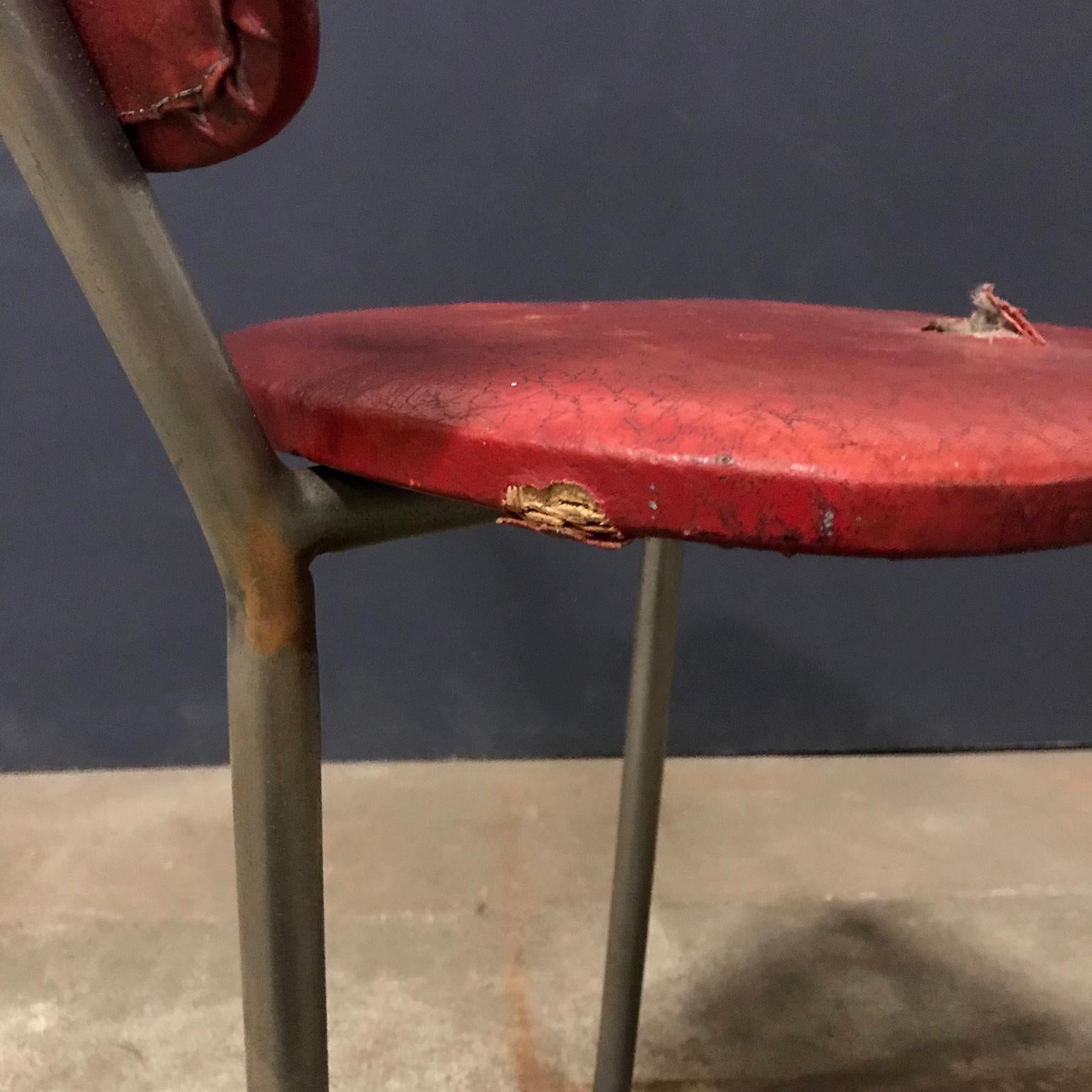 Rare 1960s Tripod Side Chair in Original Red Leatherette For Sale 10