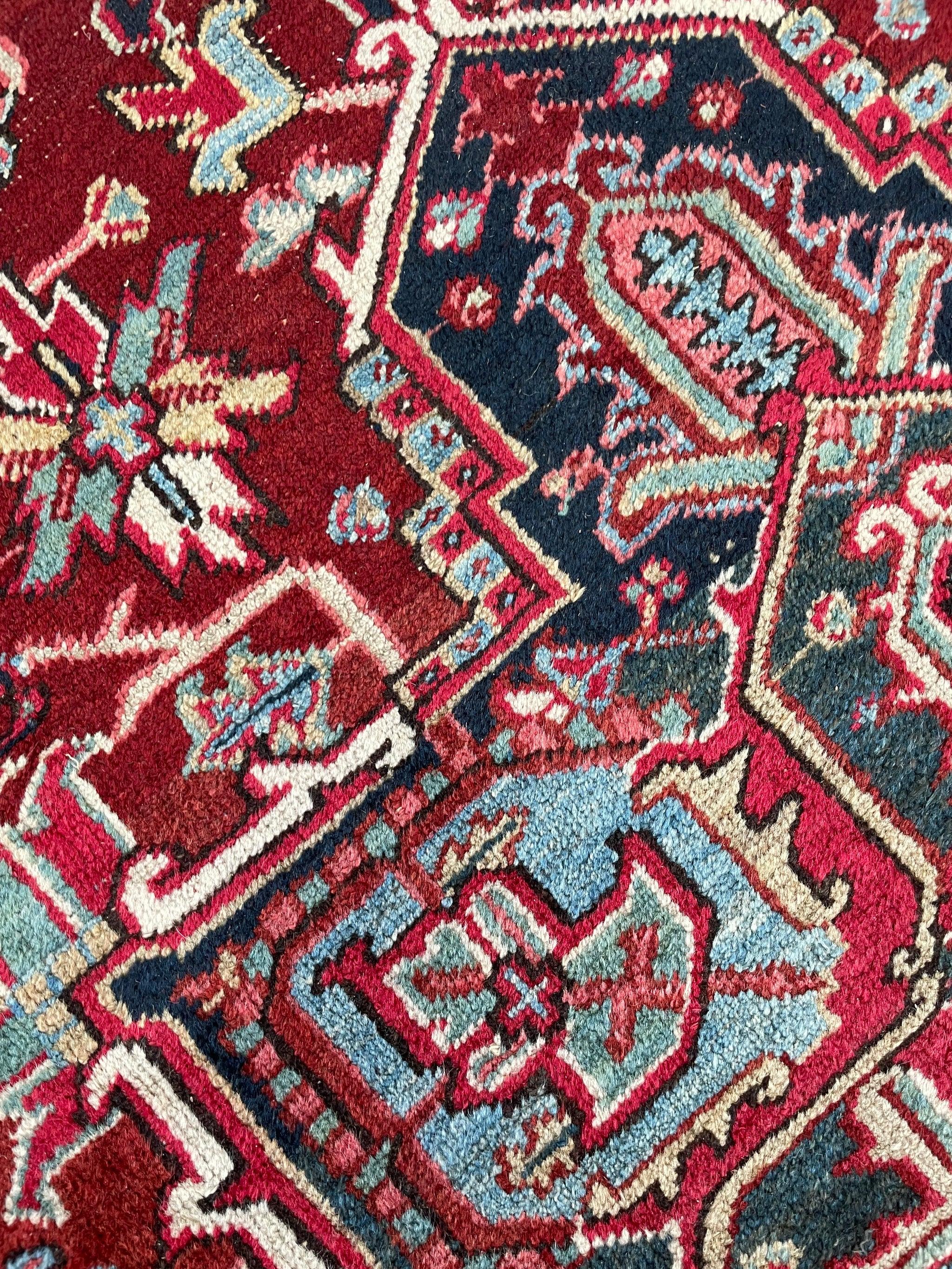 Tapis ancien de taille rare, A.I.C., vers 1930 Bon état - En vente à Milwaukee, WI