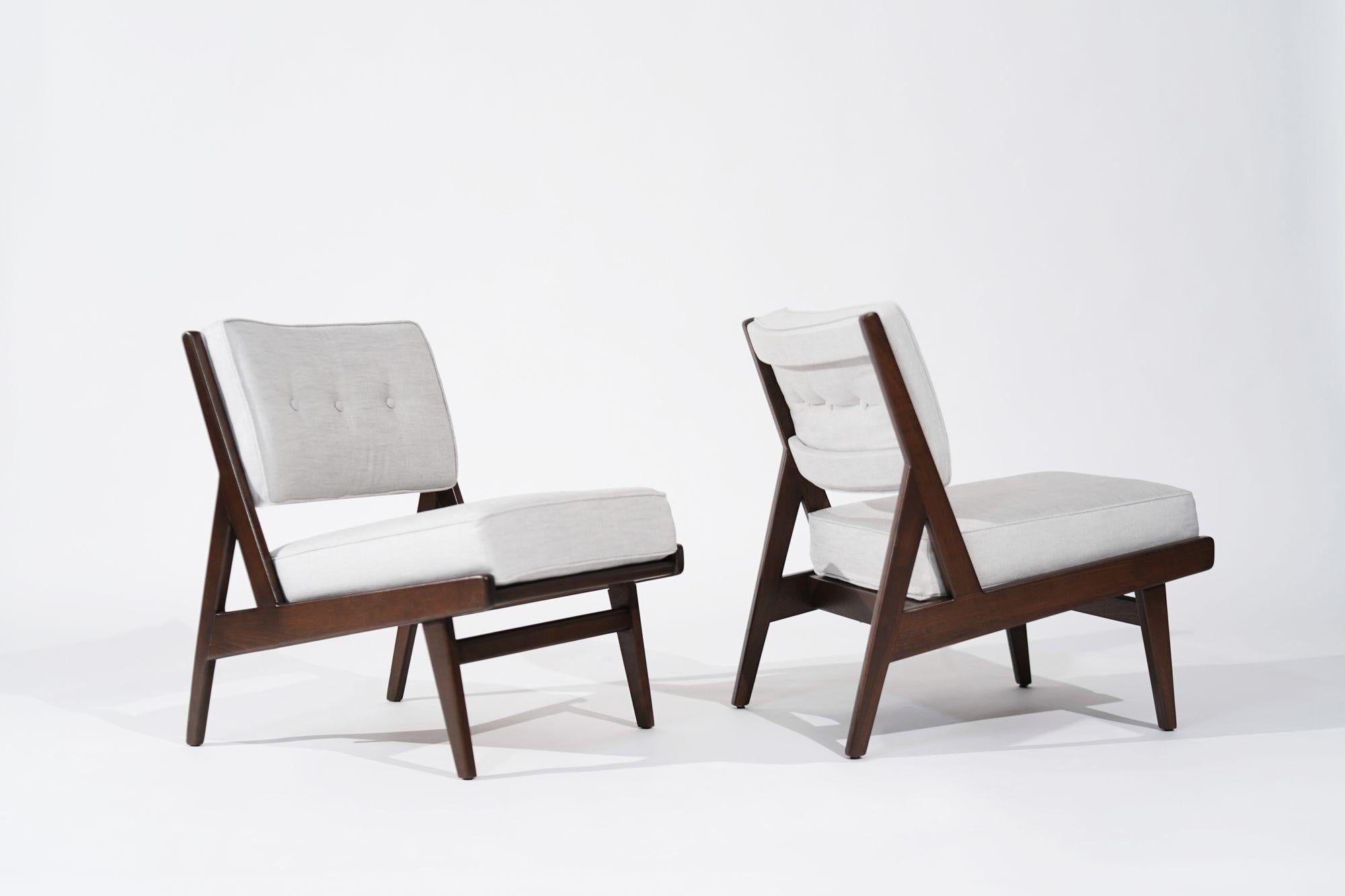 Mid-Century Modern Rare Slipper Chairs by Jens Risom for Risom, Inc. C. 1950s For Sale