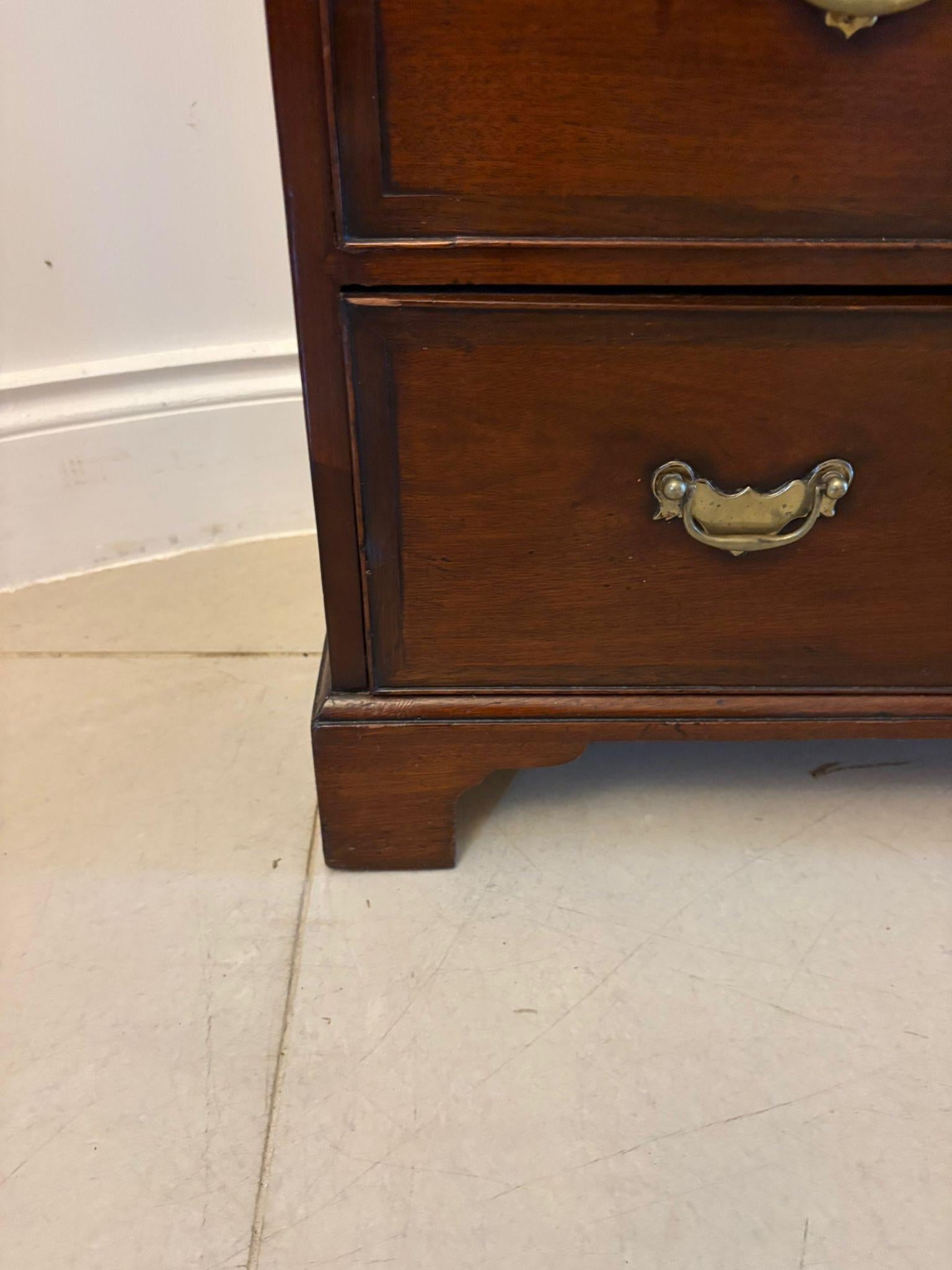 Rare Small Antique George III Quality Mahogany Bachelors Chest of 5 Drawers For Sale 2