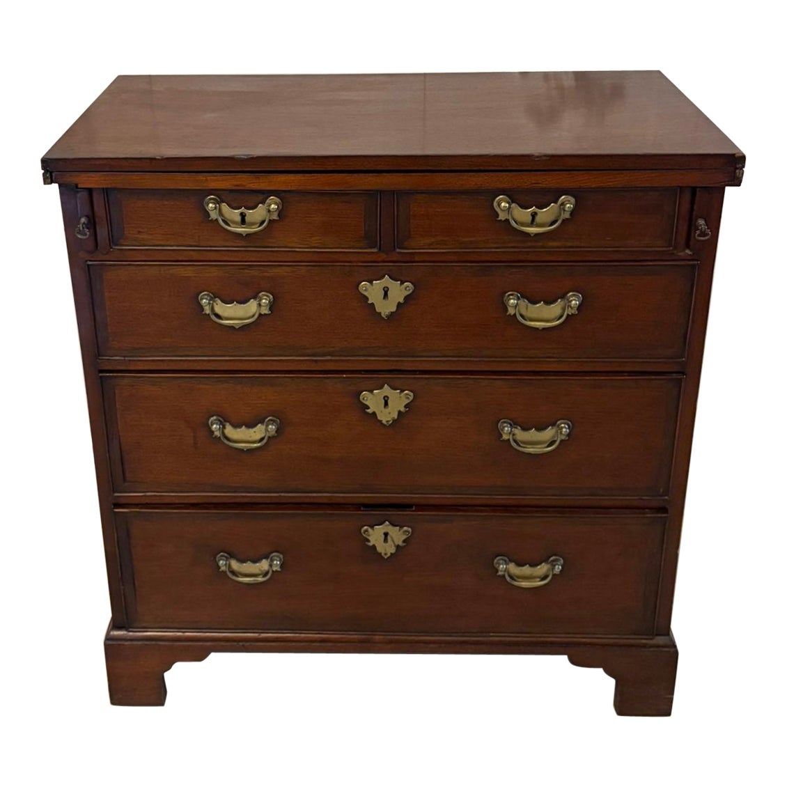 Rare Small Antique George III Quality Mahogany Bachelors Chest of 5 Drawers For Sale