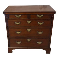 Commodes et coffres à tiroirs