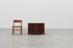 Rare small Art Deco cabinet with beautiful wood pattern, France 1920s