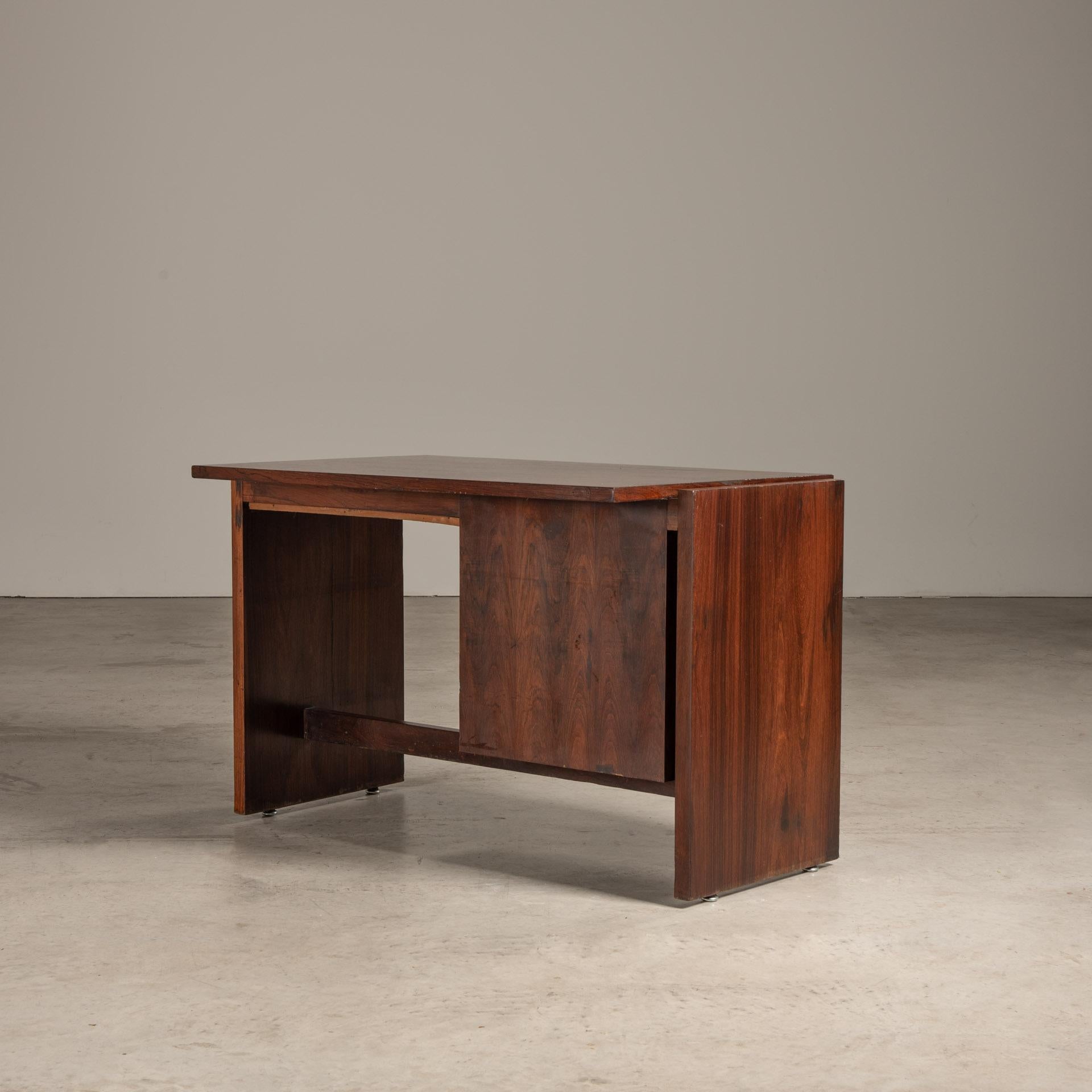 20th Century Rare Small Desk for Bloch, by Joaquim Tenreiro, Brazilian Mid-Century Modern For Sale
