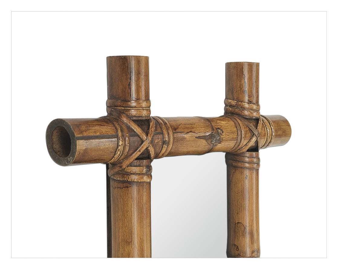 Inizio XX secolo Raro piccolo specchio da parete in bambù antico francese, circa 1920 in vendita