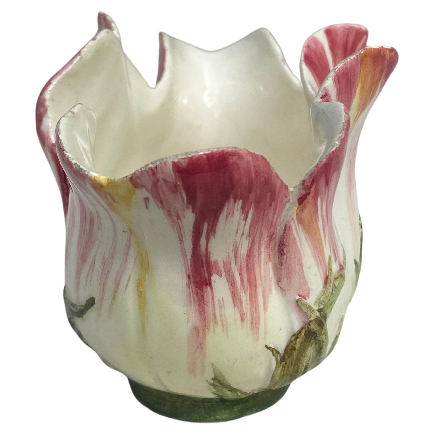 Rare Small Majolica Tulip Jardiniere Delphin Massier, circa 1890
6.3 by 3 inches , H / 3 inches.