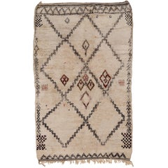 Rare Small Mid-Century Modern Ivory Moroccan Beni Ouarain Berber Rug