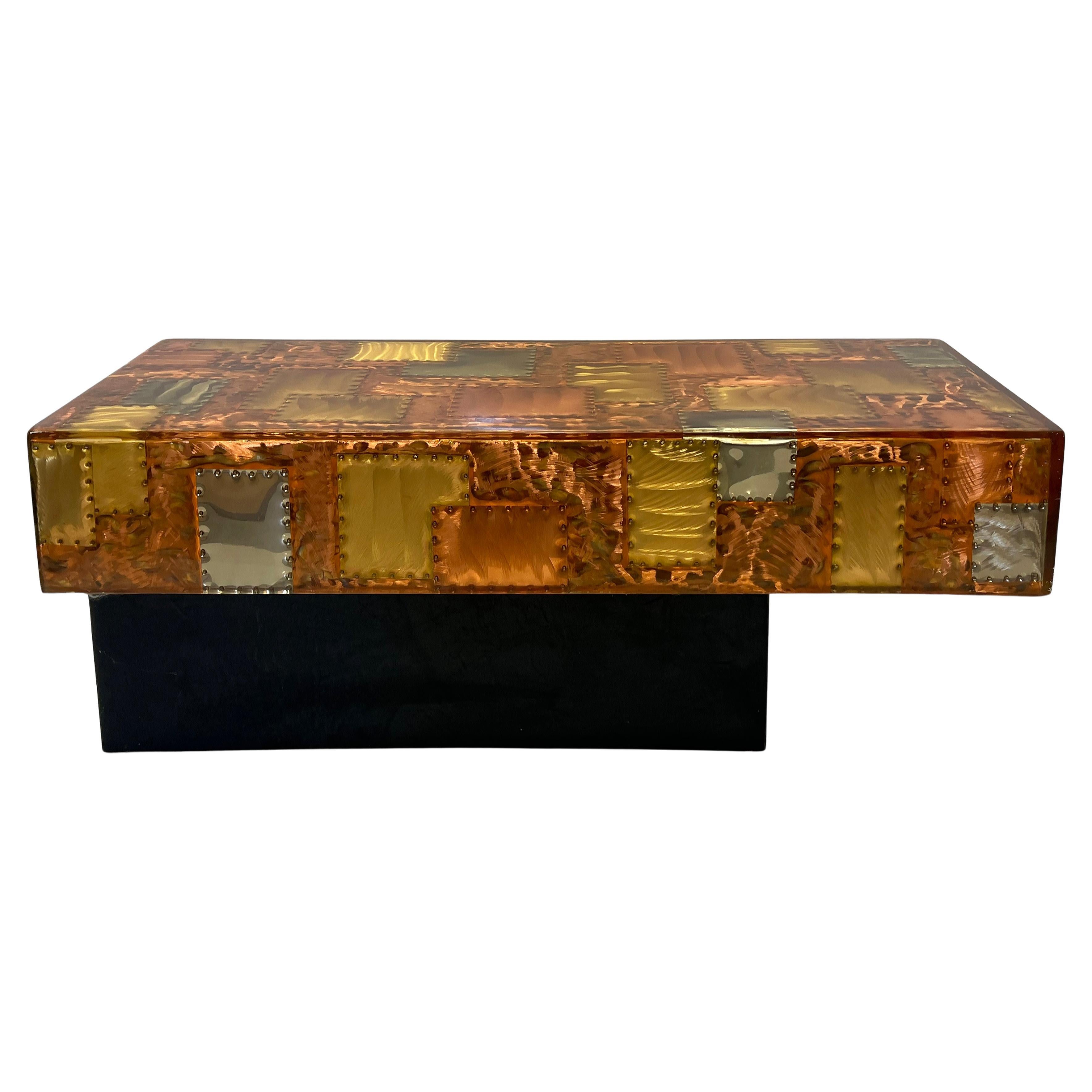 Rare petite table d'appoint ou table basse patchwork de style Paul Evans, en porte-à-faux en vente
