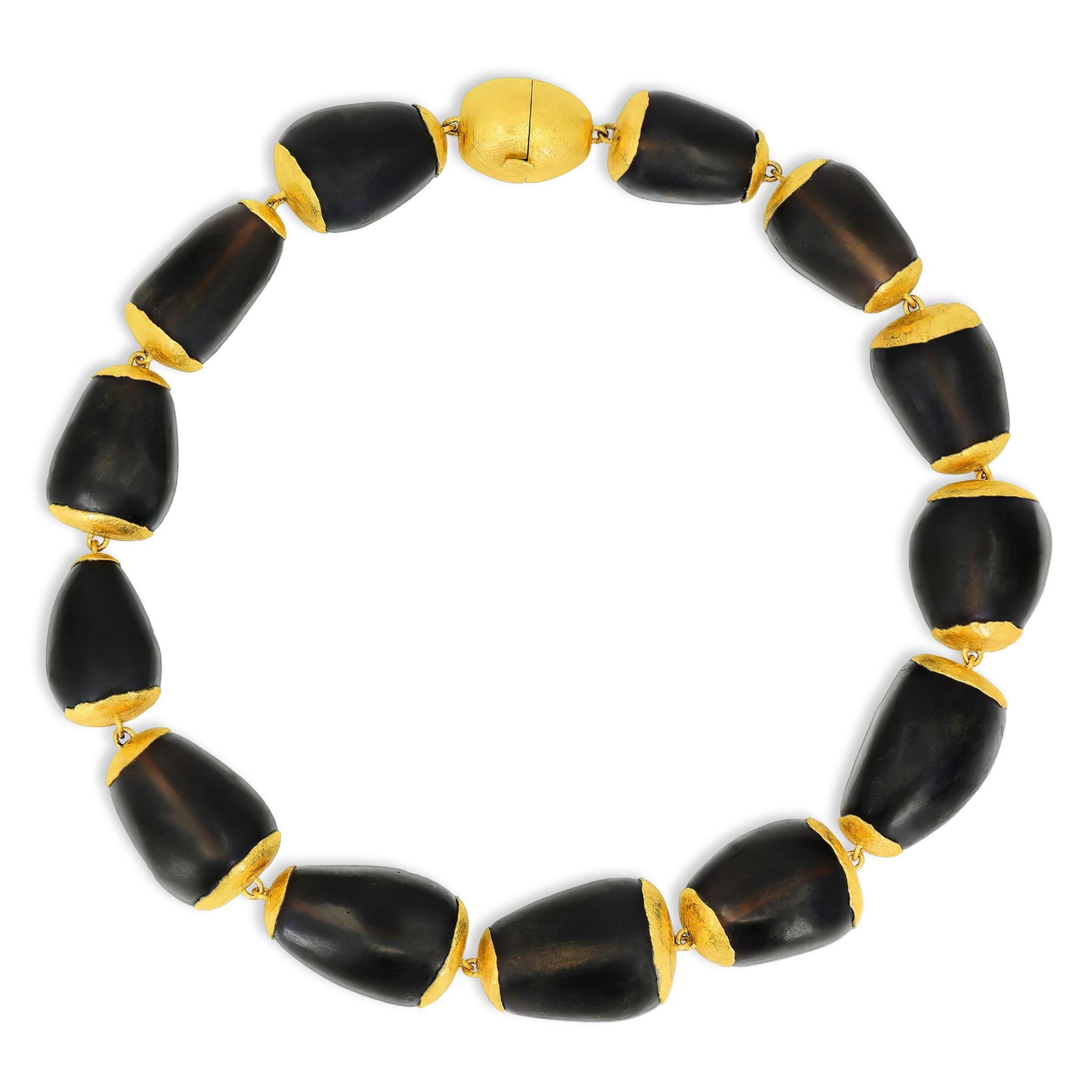 Artiste Rare Smoky Quartz 22k Gold One-of-a-Kind Necklace, Devta Doolan 2014 en vente