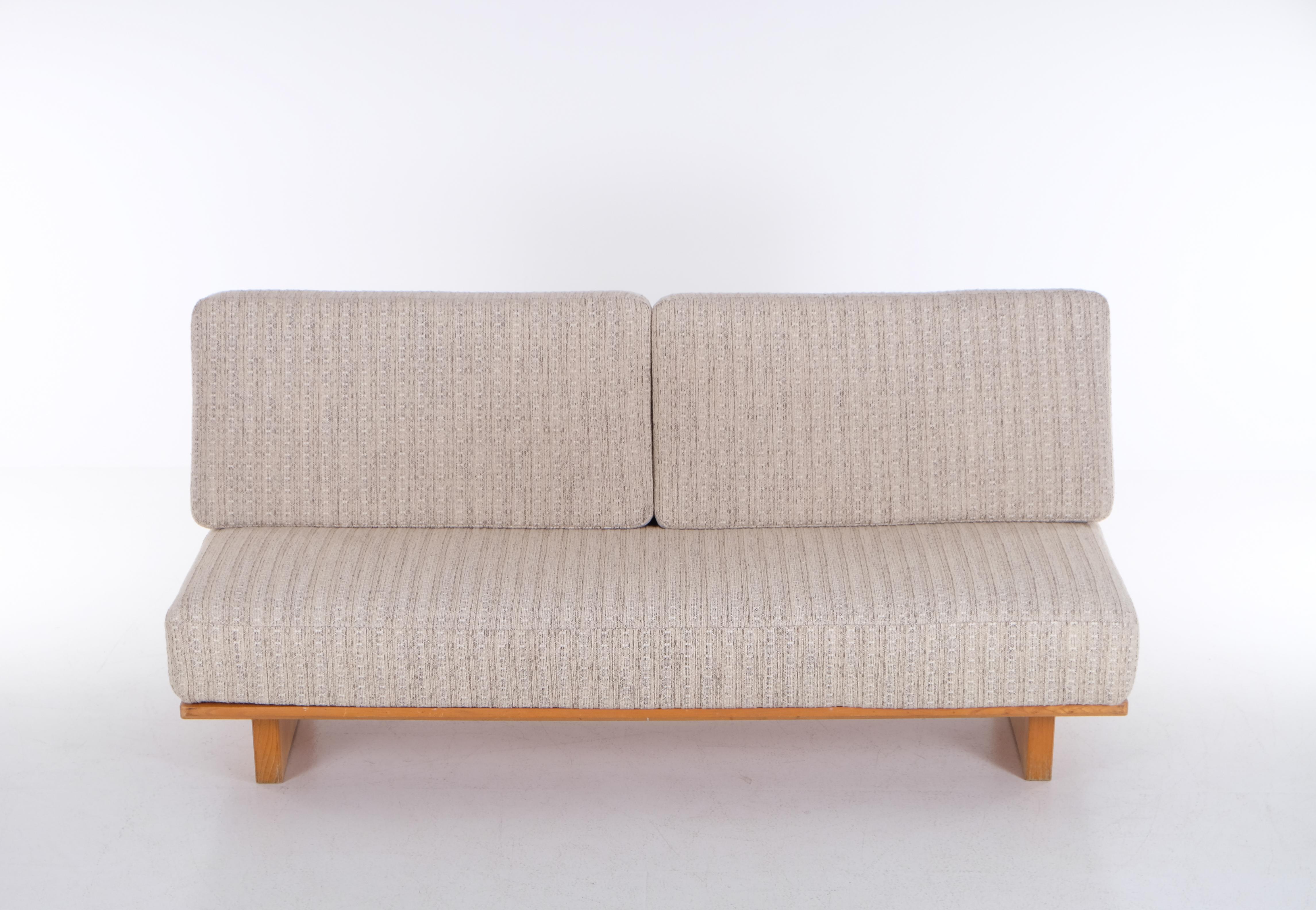 Seltenes Sofa von G.A. Berg, Schweden, 1950er-Jahre (Europäisch) im Angebot