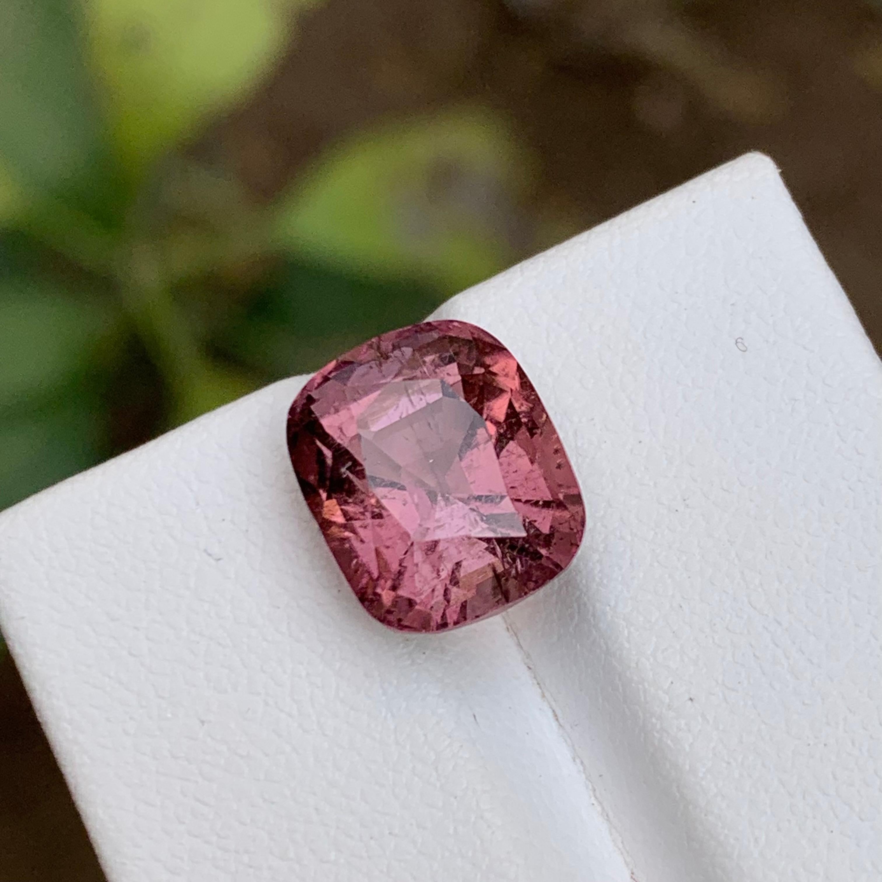 Rara gemma di tormalina naturale rosa tenue, taglio a cuscino da 7,50 carati per anello/pendente in vendita 5