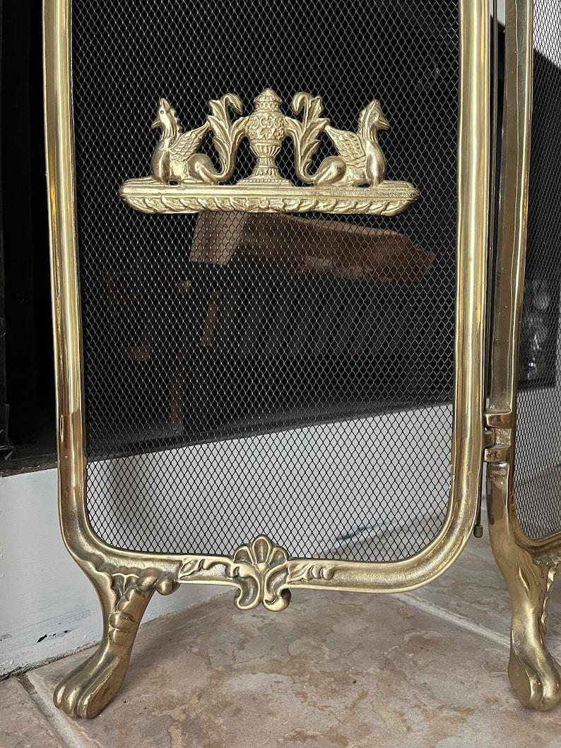 Rara Pantalla de Chimenea de Latón Macizo Estilo French Rococo con Tres Cintas de Pájaros 1