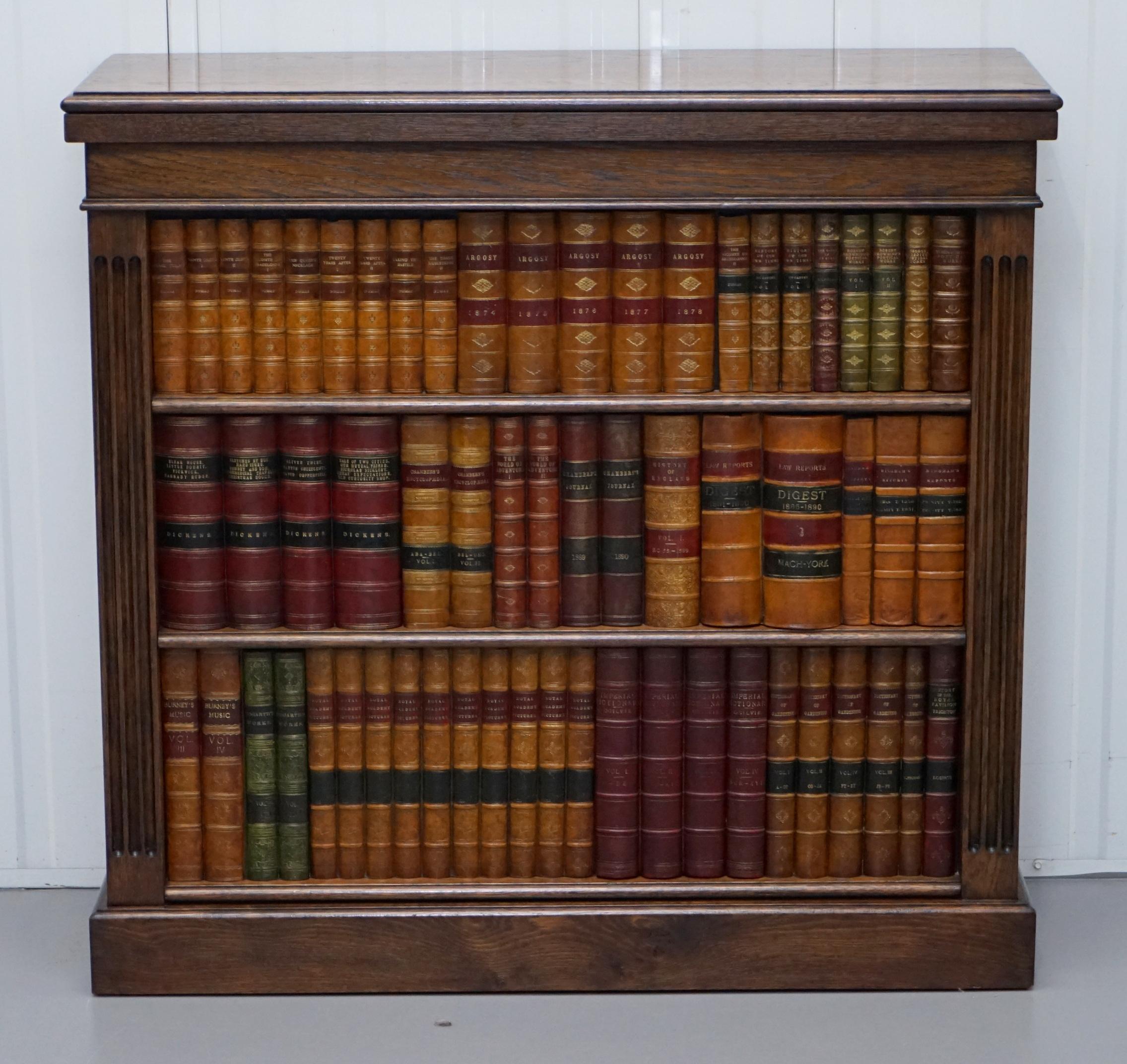 We are delighted to offer for sale this stunning very rare solid English oak radiator cover faux book bookcase

A very good looking and well made piece, designed to cover a radiator however it can be used to conceal anything you want inside that