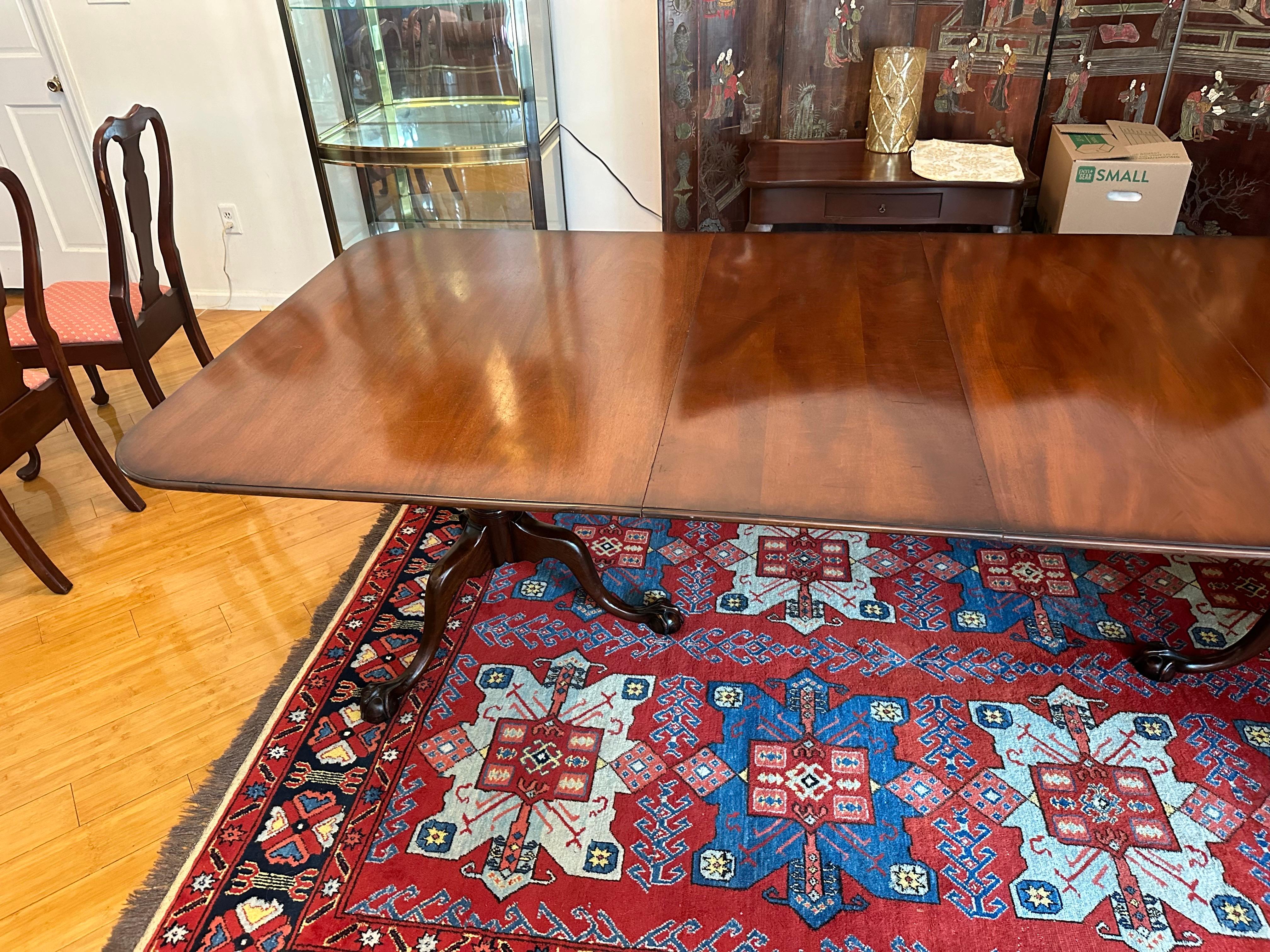 Rare Solid Mahogany Kittinger Chippendale Dining Table with Two Leaves 6