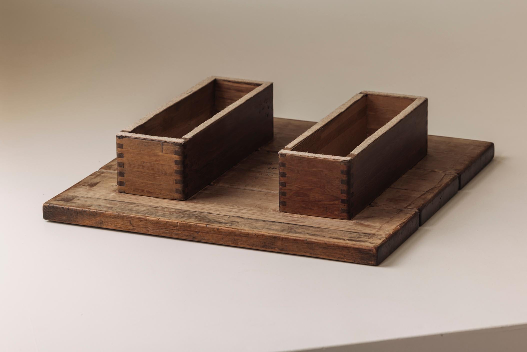Rare table basse en pin massif par Ilmari Tapiovaara pour Laukaan Puu, Finlande années 1950 en vente 7