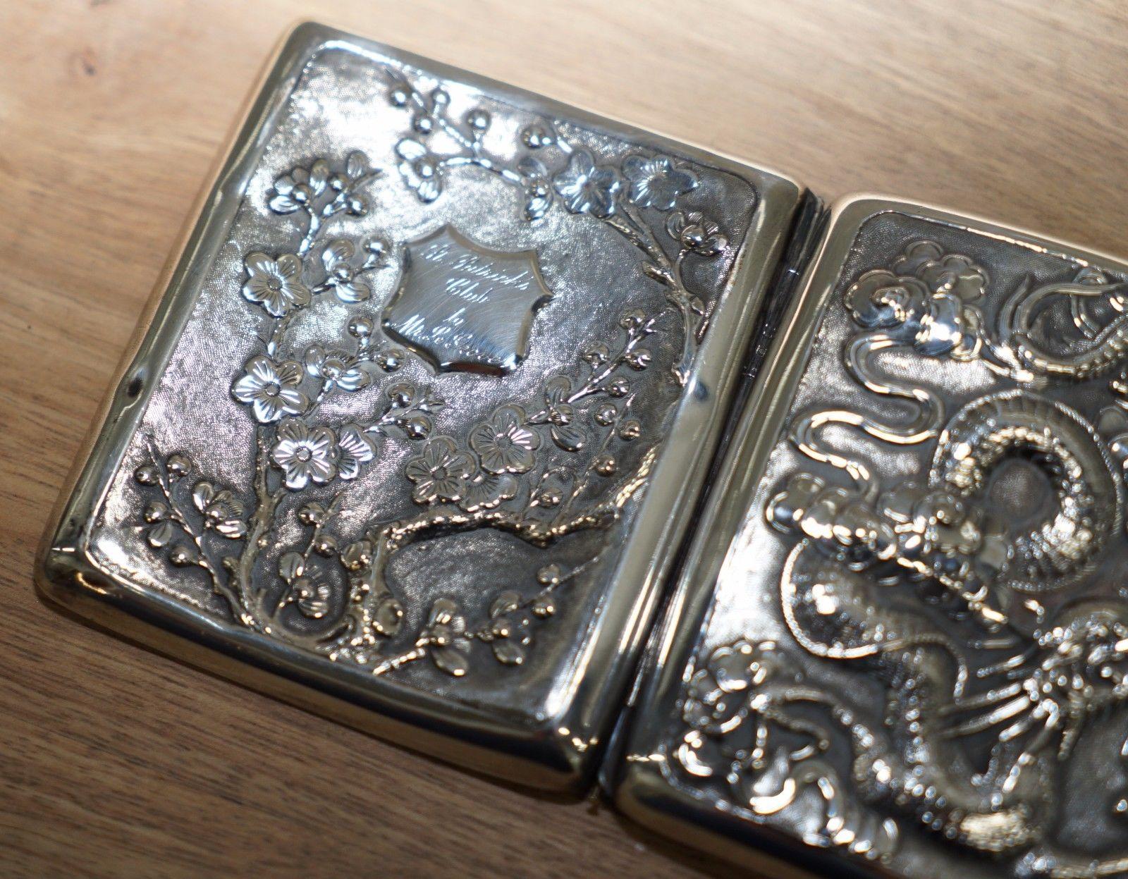 Seltenes Zigarettenetui aus massivem Silber mit Drachenprägung aus der Meiji-Periode und Goldvergoldung (Künstler*in) im Angebot