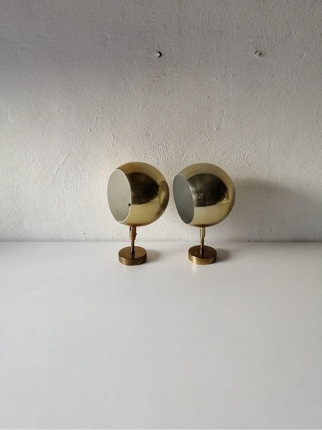 Rare Space Age Gold Metal Pair of Sconces by Cosack, 1970s, Germany In Good Condition In Hagenbach, DE
