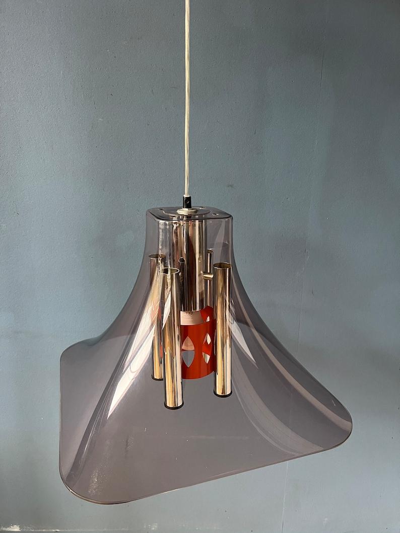 Rara lampada a sospensione a cappello A Space Age con paralume in vetro acrilico, anni '70 in vendita 1