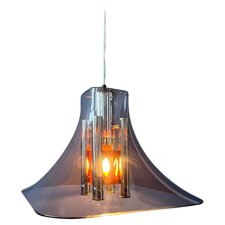 Rare lampe suspendue Chapeau de l'ère spatiale avec abat-jour en verre acrylique, 1970