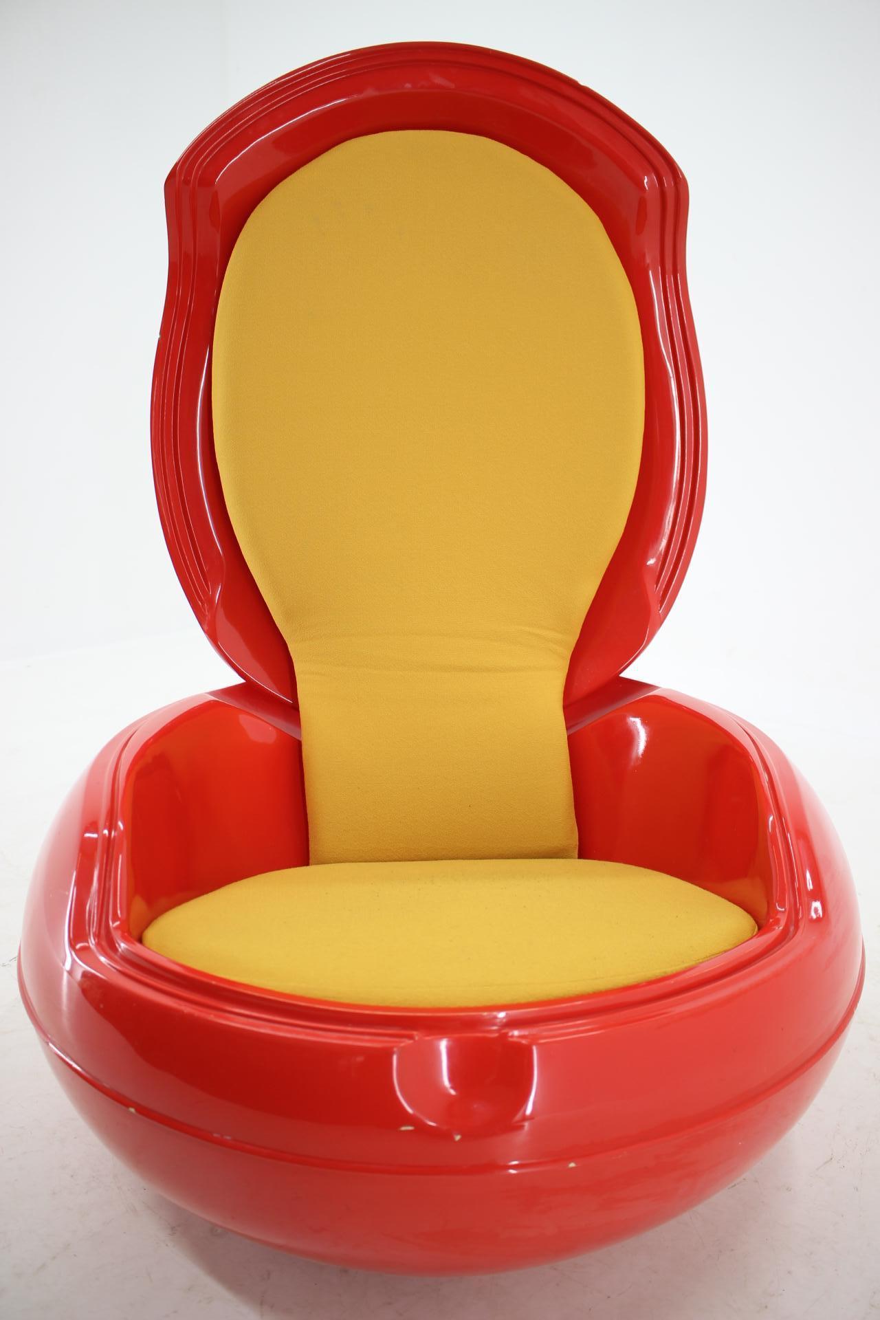 plastic egg chair